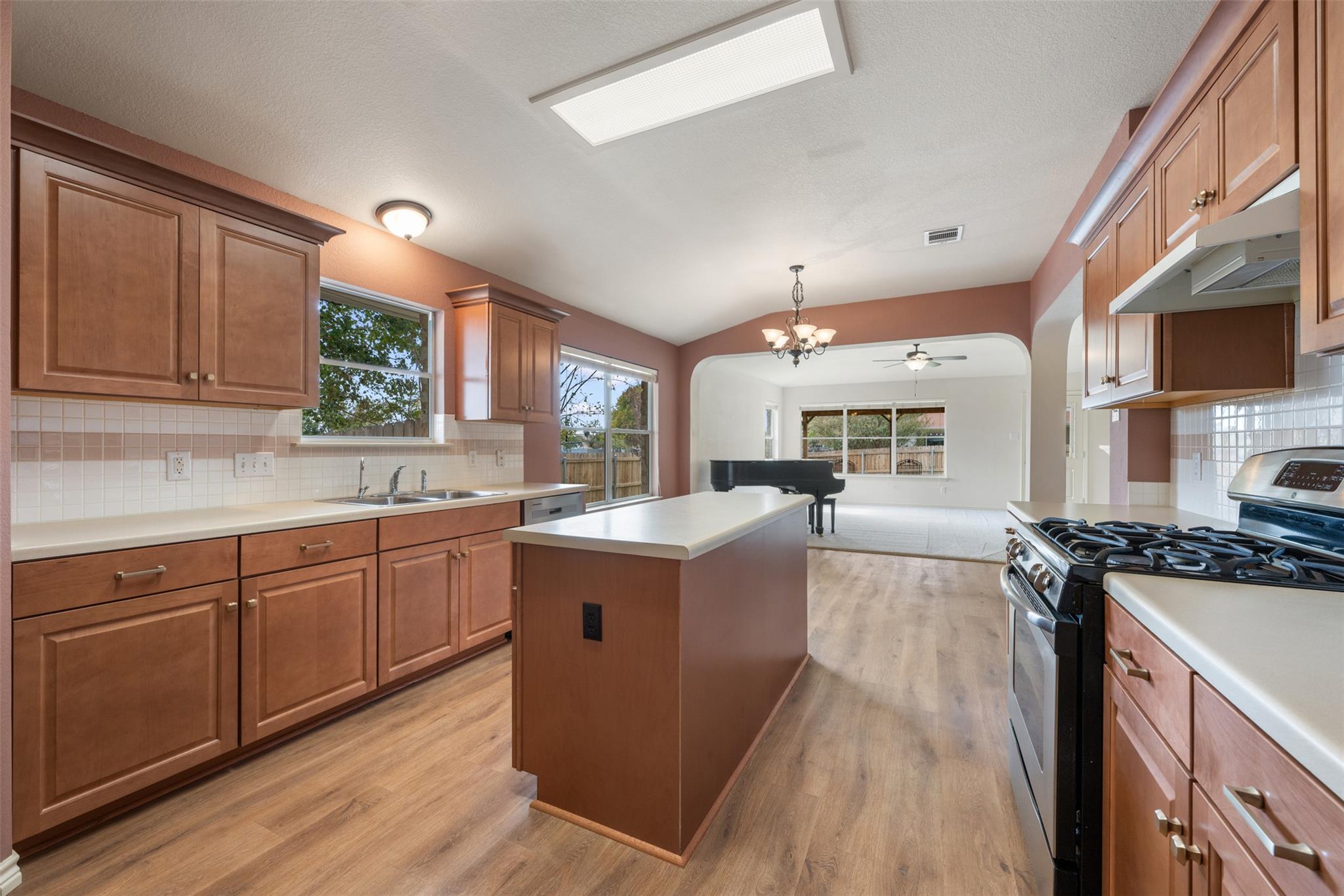 1201 Rice Ave, Cedar Park, TX 78613