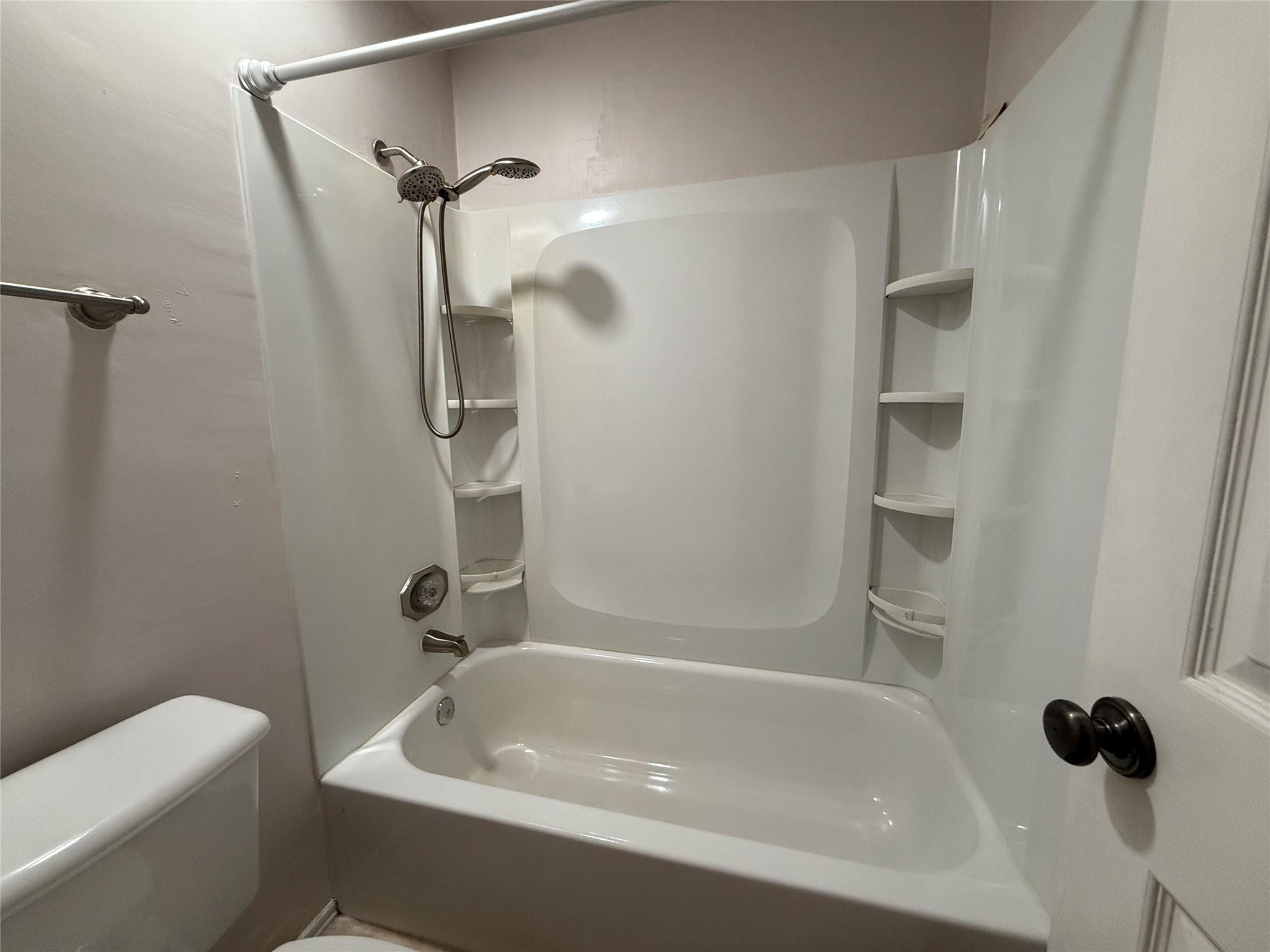 700 S 1st St # 203, Austin, TX 78704