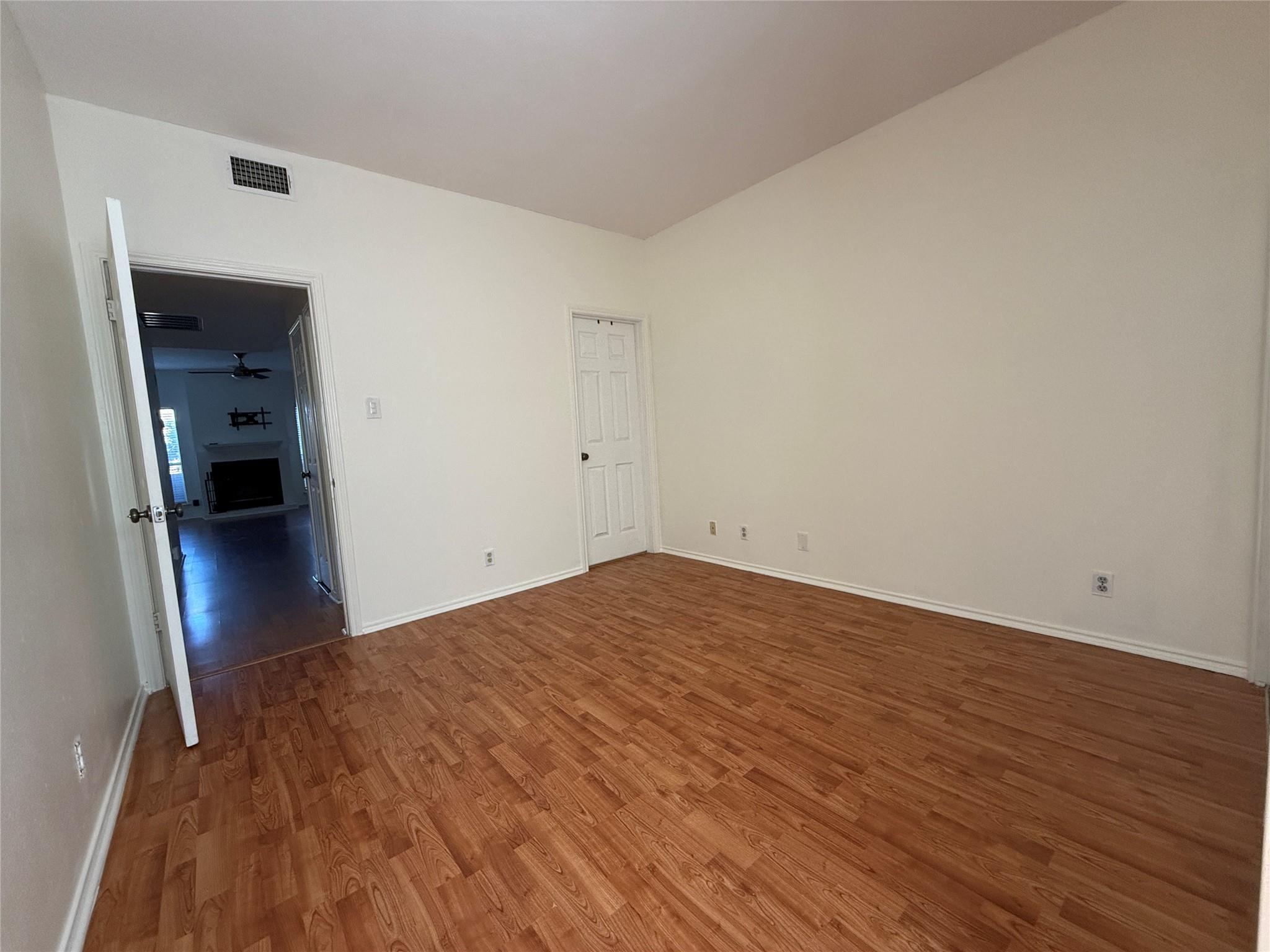 700 S 1st St # 203, Austin, TX 78704