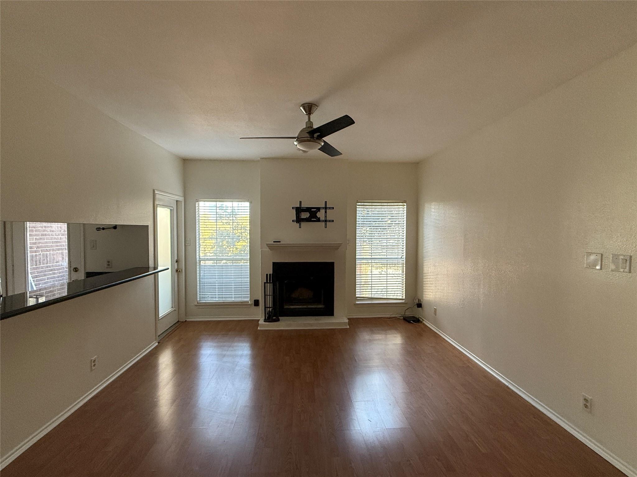 700 S 1st St # 203, Austin, TX 78704