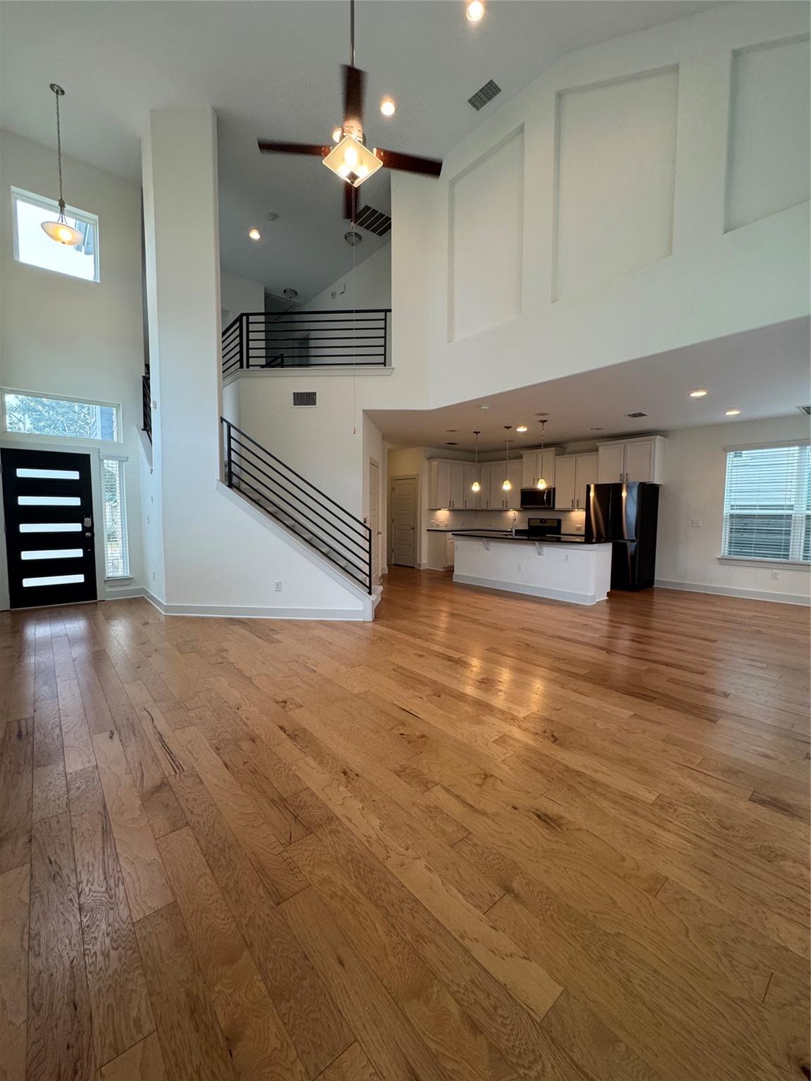 7301 Oberon St, Austin, TX 78741