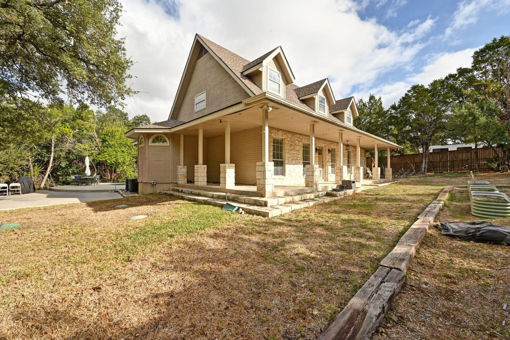 201 Comanche Cp, Kyle, TX 78640