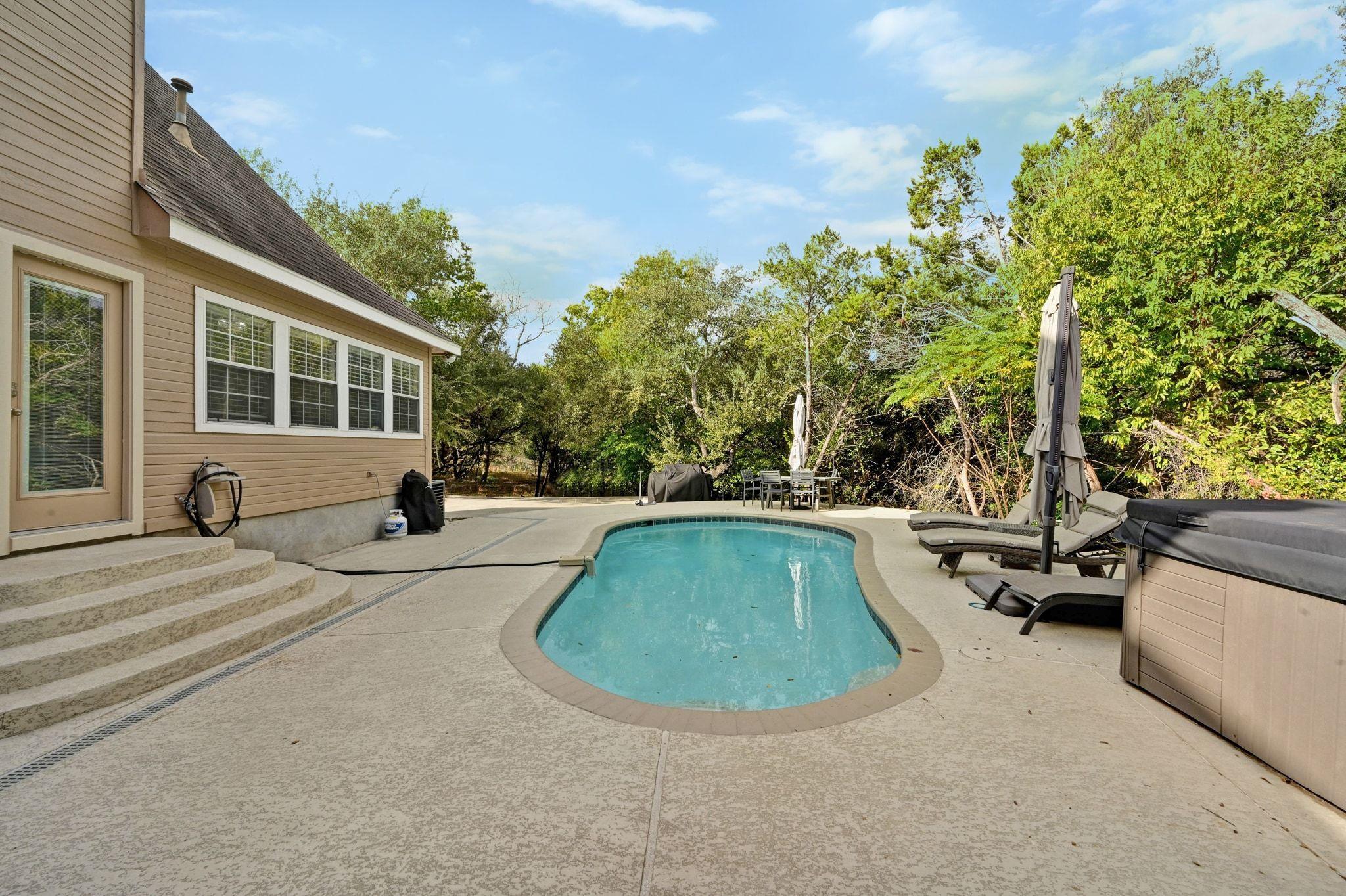 201 Comanche Cp, Kyle, TX 78640