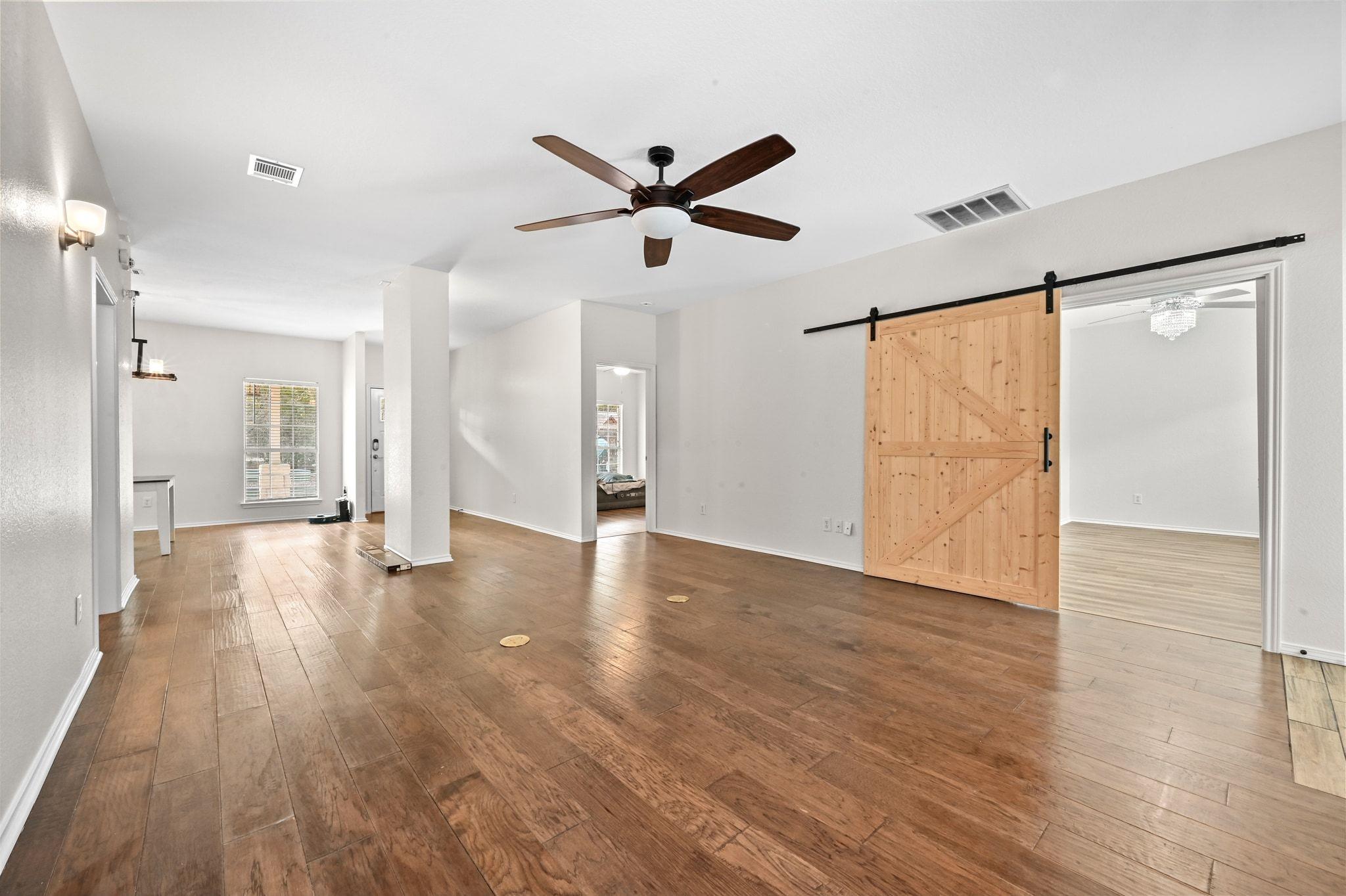 201 Comanche Cp, Kyle, TX 78640