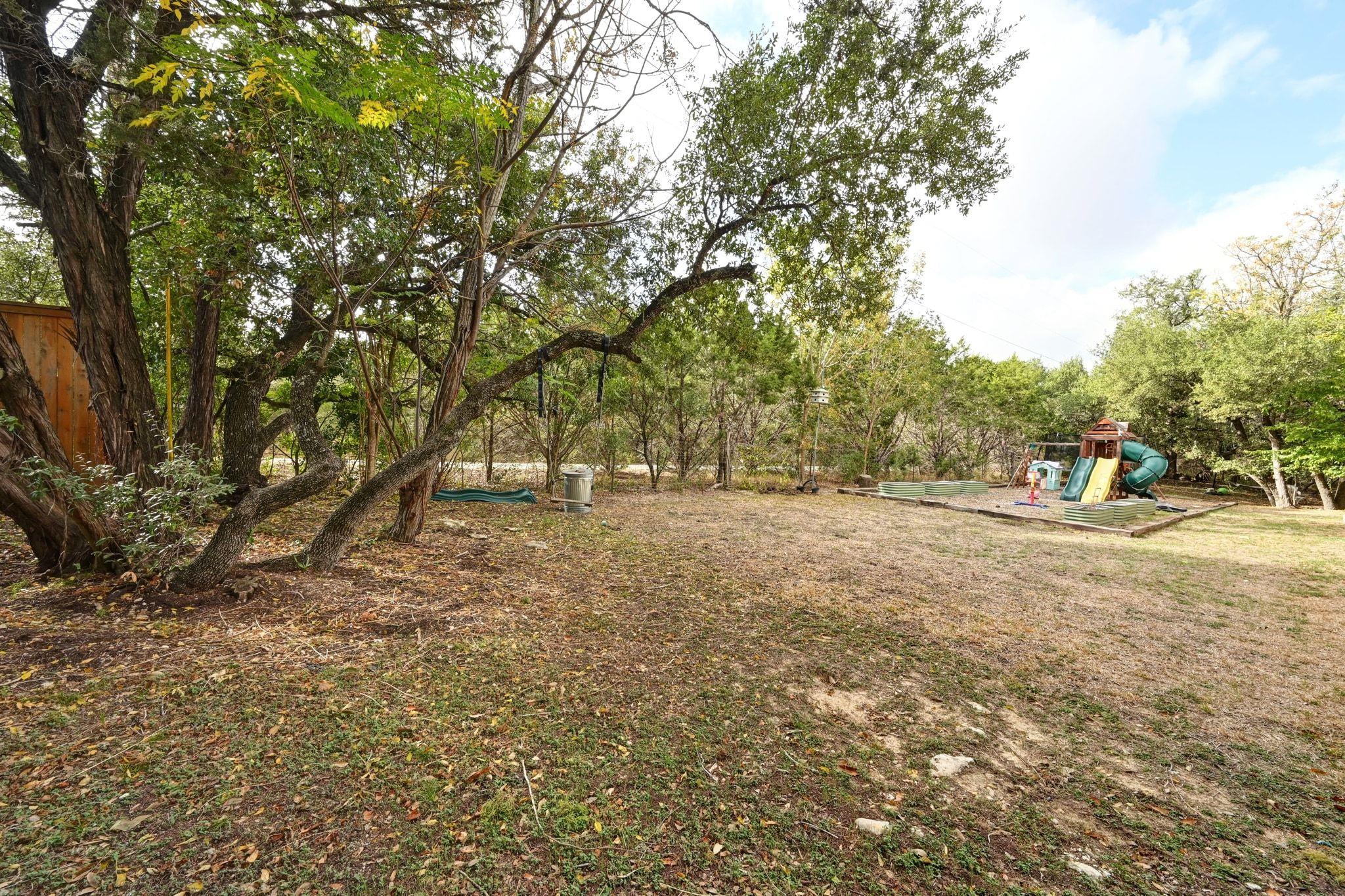 201 Comanche Cp, Kyle, TX 78640