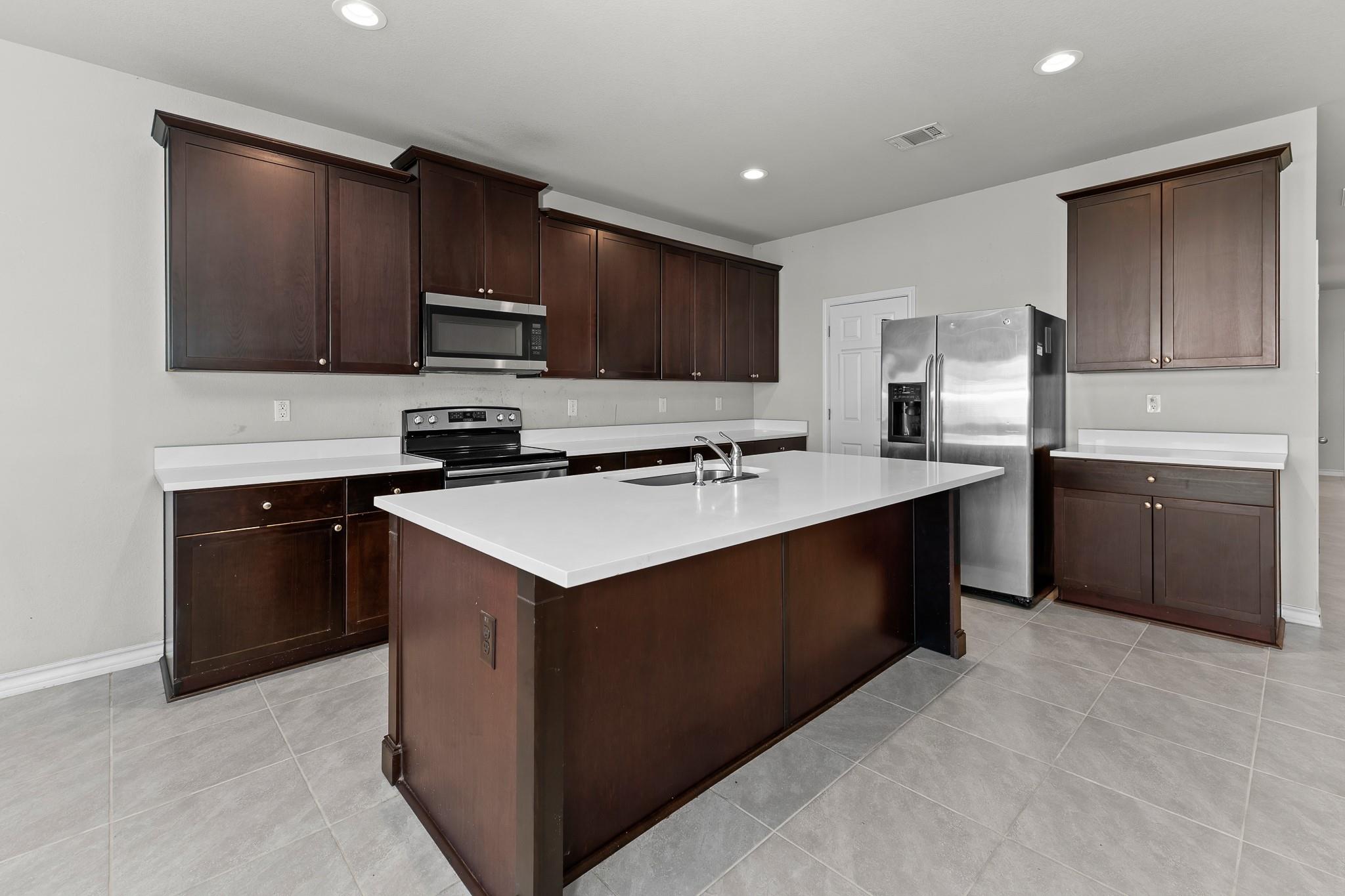 109 Milestone Rd, Liberty Hill, TX 78642