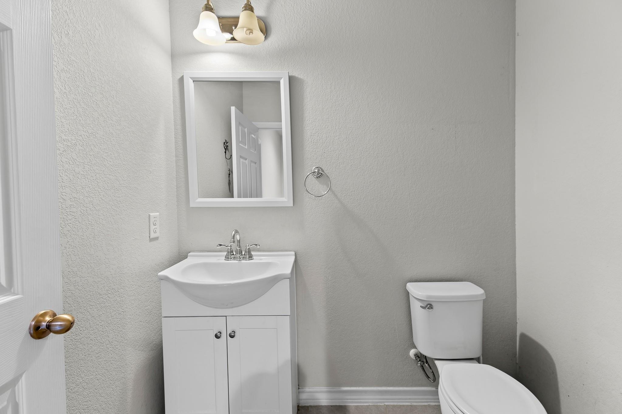 109 Milestone Rd, Liberty Hill, TX 78642