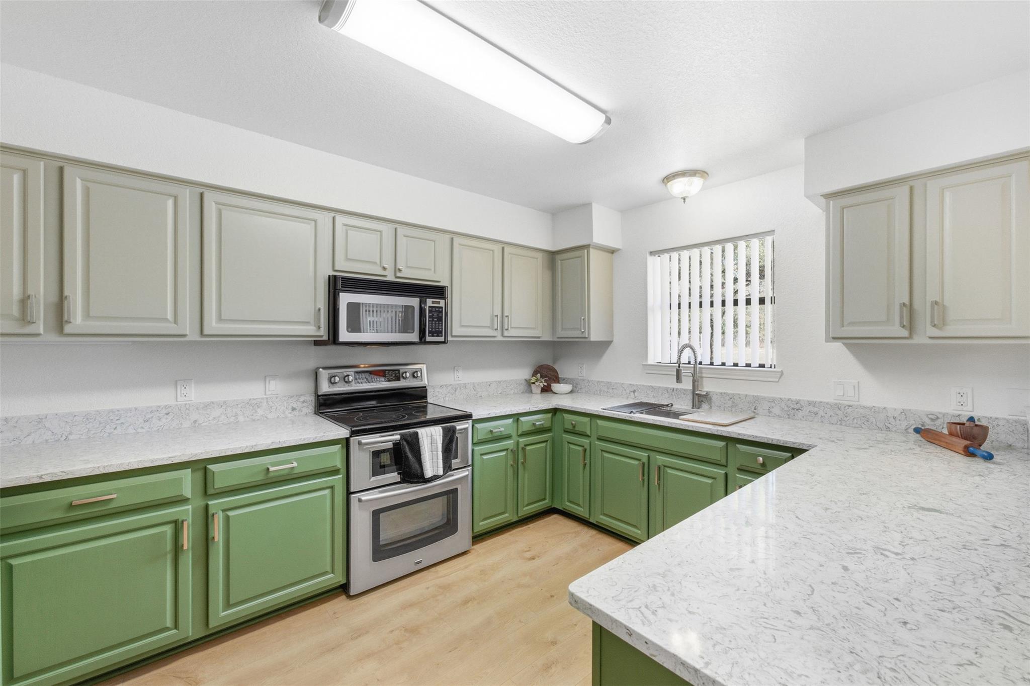 318 Hunter Rdg, San Marcos, TX 78666