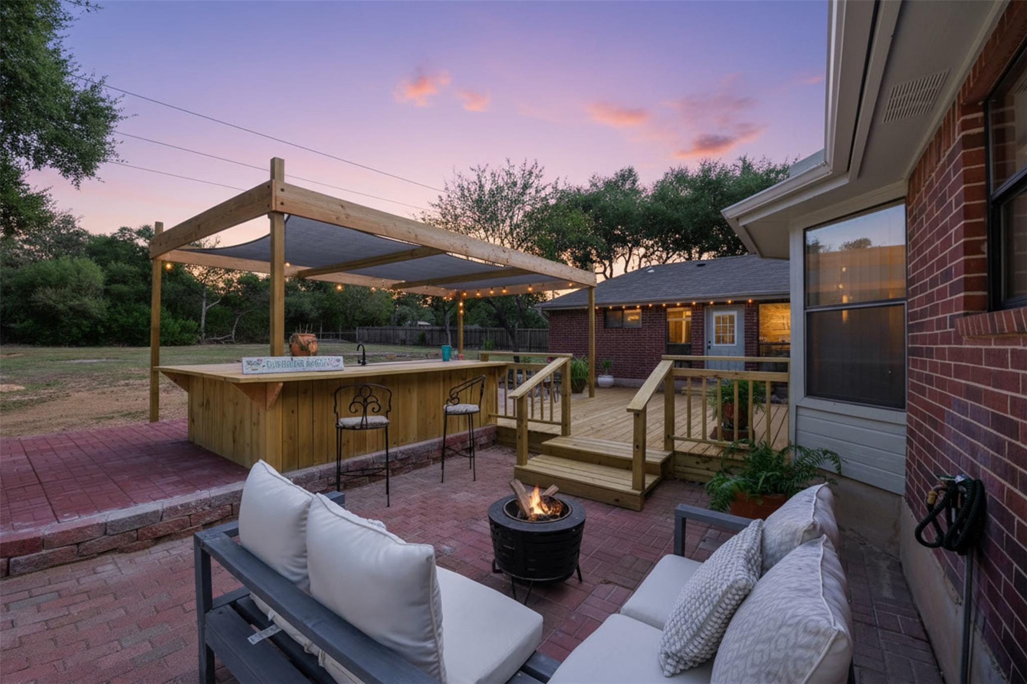 318 Hunter Rdg, San Marcos, TX 78666