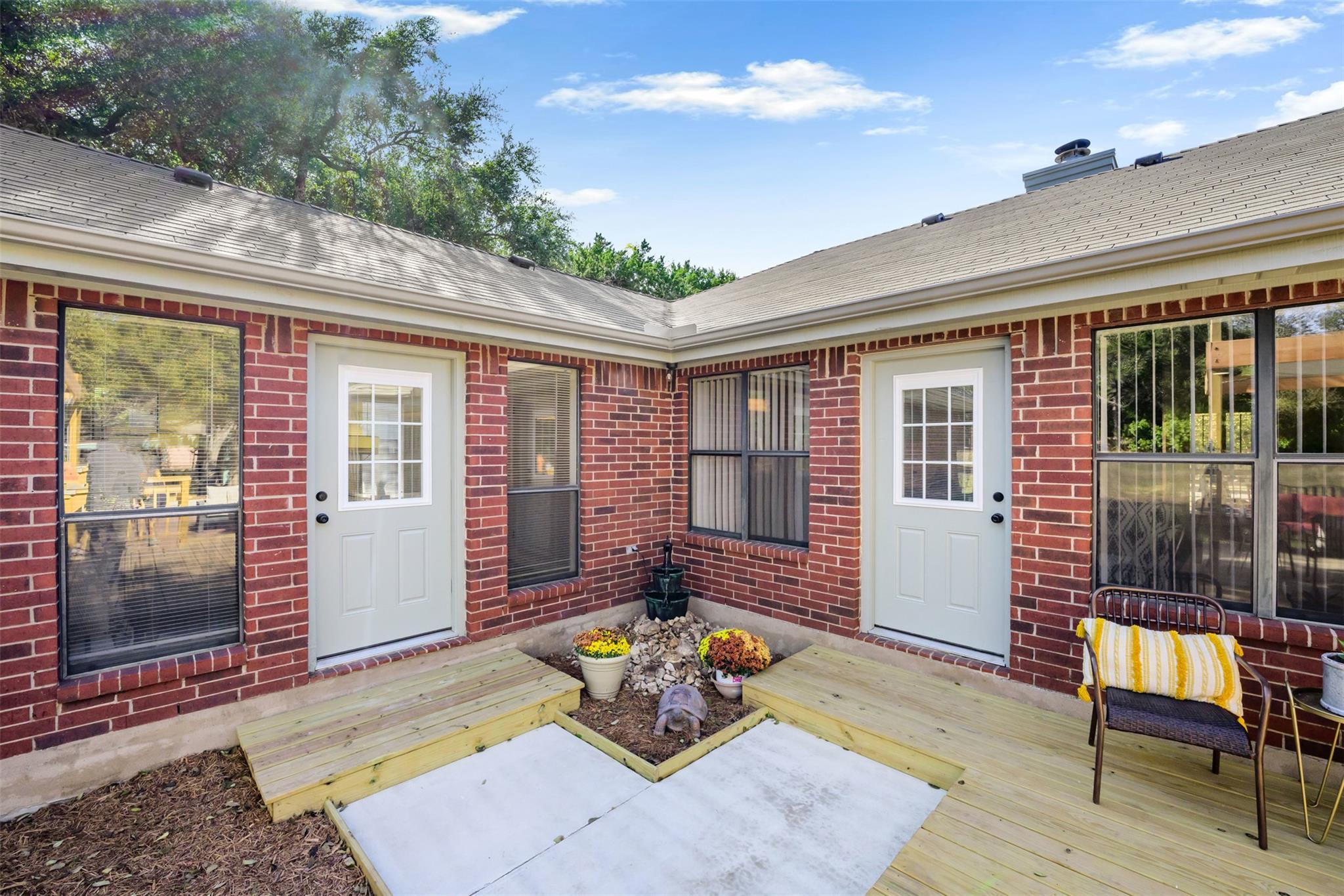 318 Hunter Rdg, San Marcos, TX 78666
