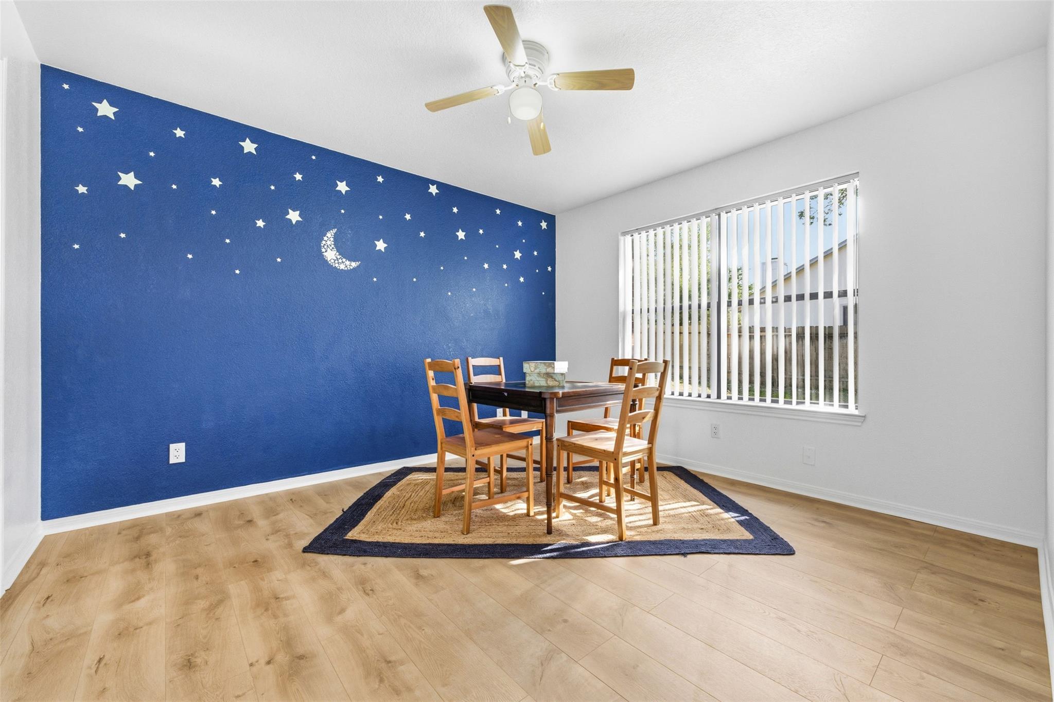 318 Hunter Rdg, San Marcos, TX 78666