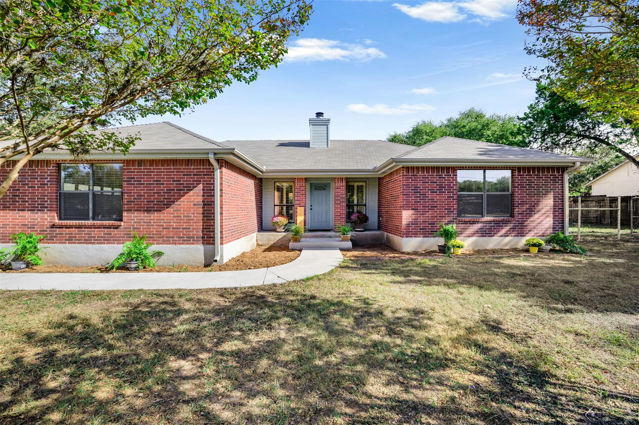 318 Hunter Rdg, San Marcos, TX 78666