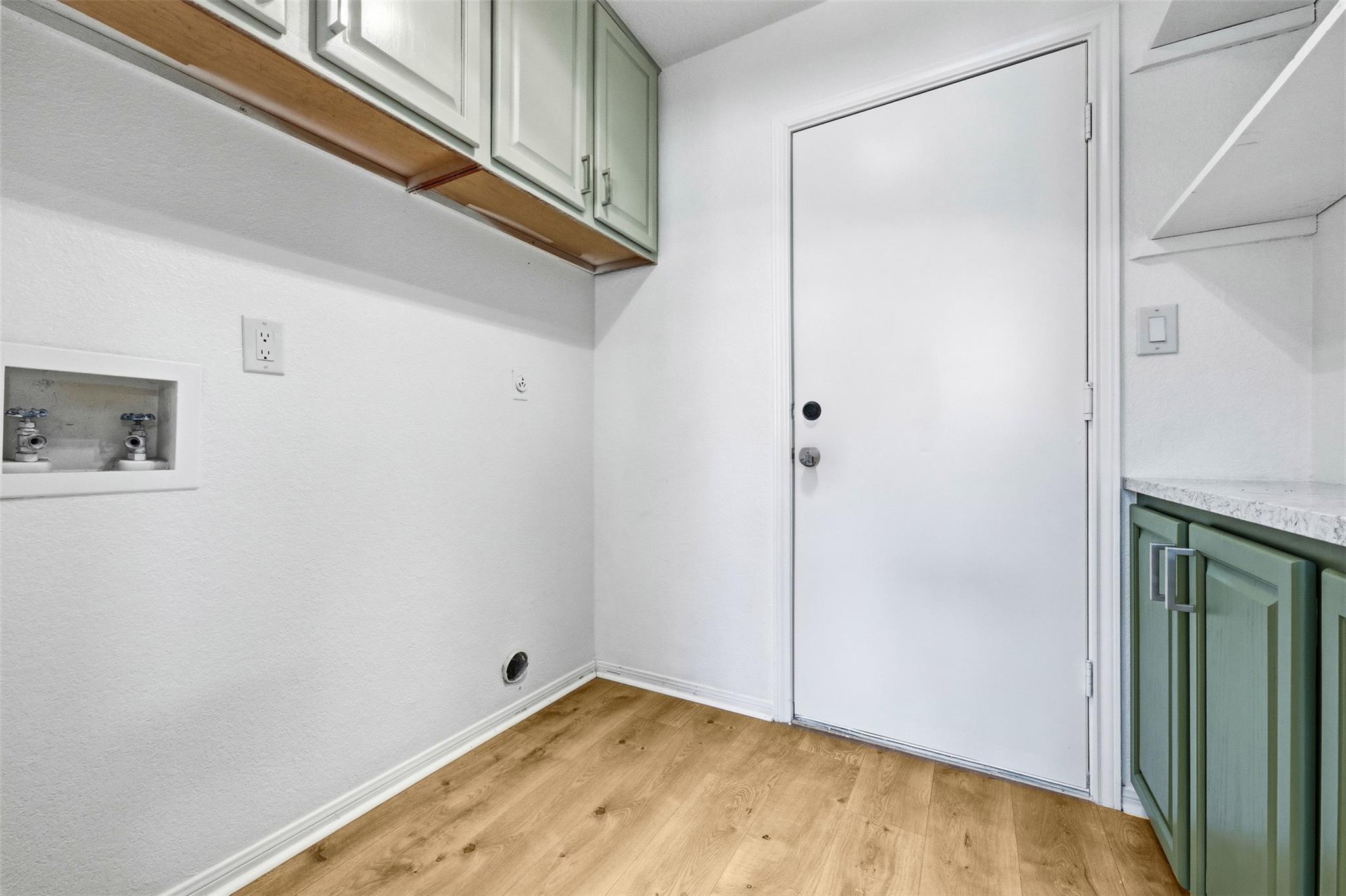 318 Hunter Rdg, San Marcos, TX 78666