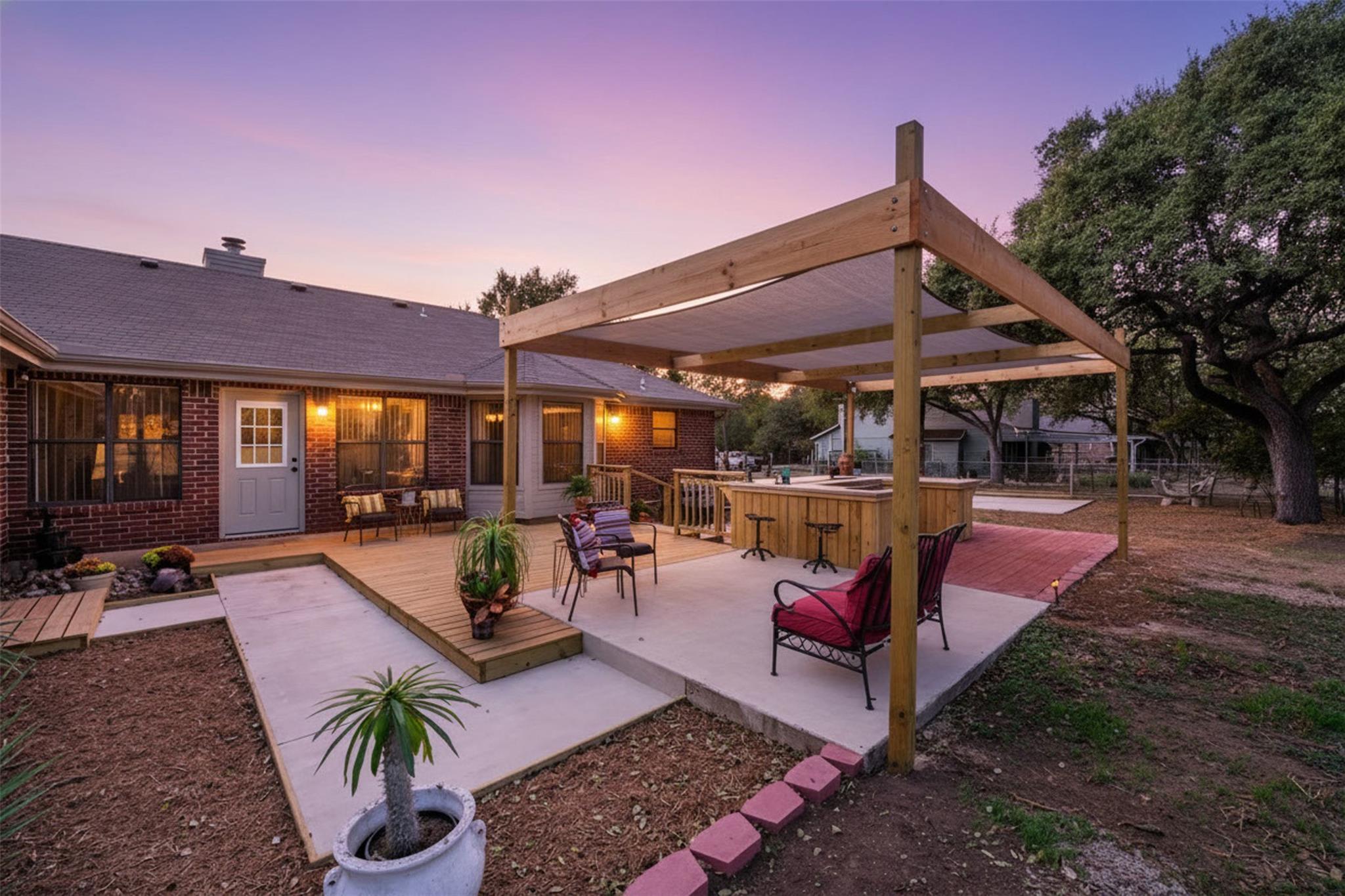 318 Hunter Rdg, San Marcos, TX 78666