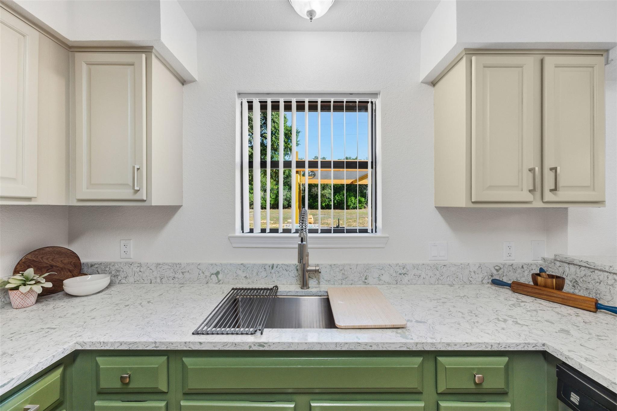 318 Hunter Rdg, San Marcos, TX 78666