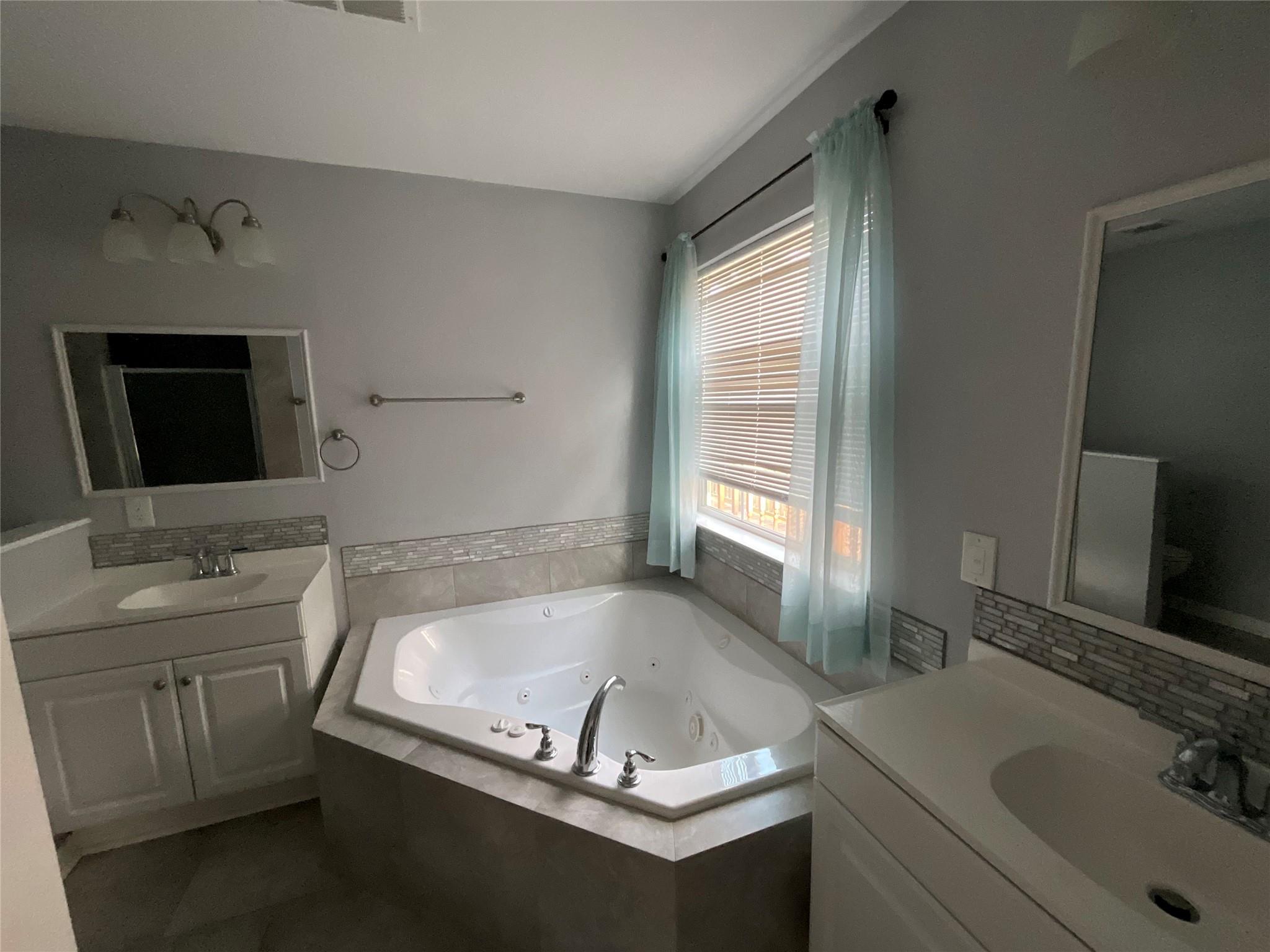 239 Old Firetower Rd, Bastrop, TX 78602