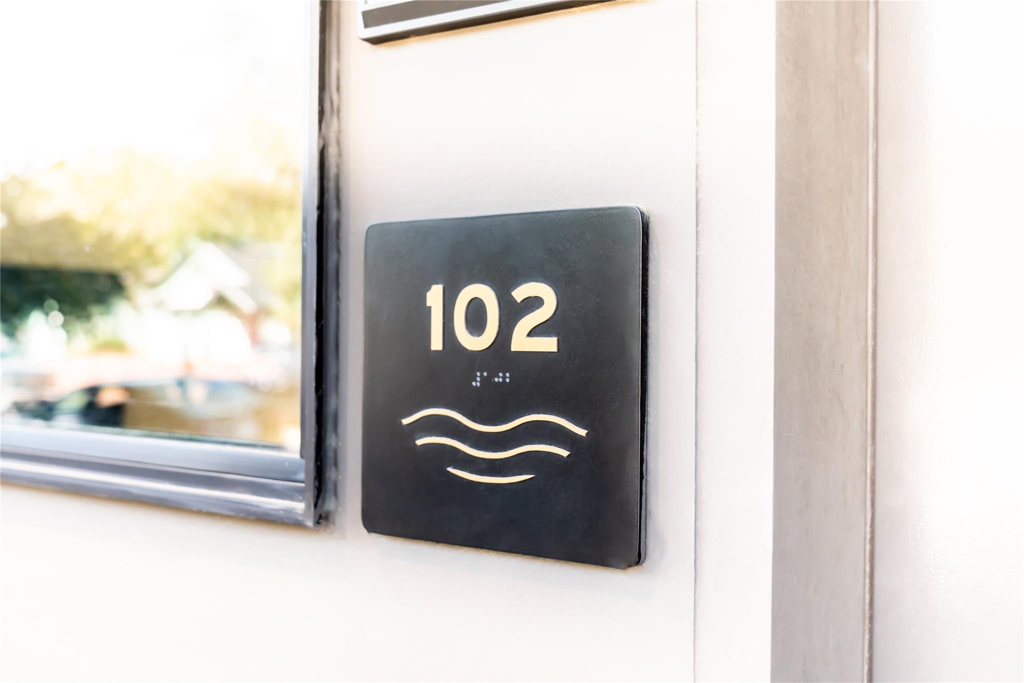 49 Navasota St # 102, Austin, TX 78702