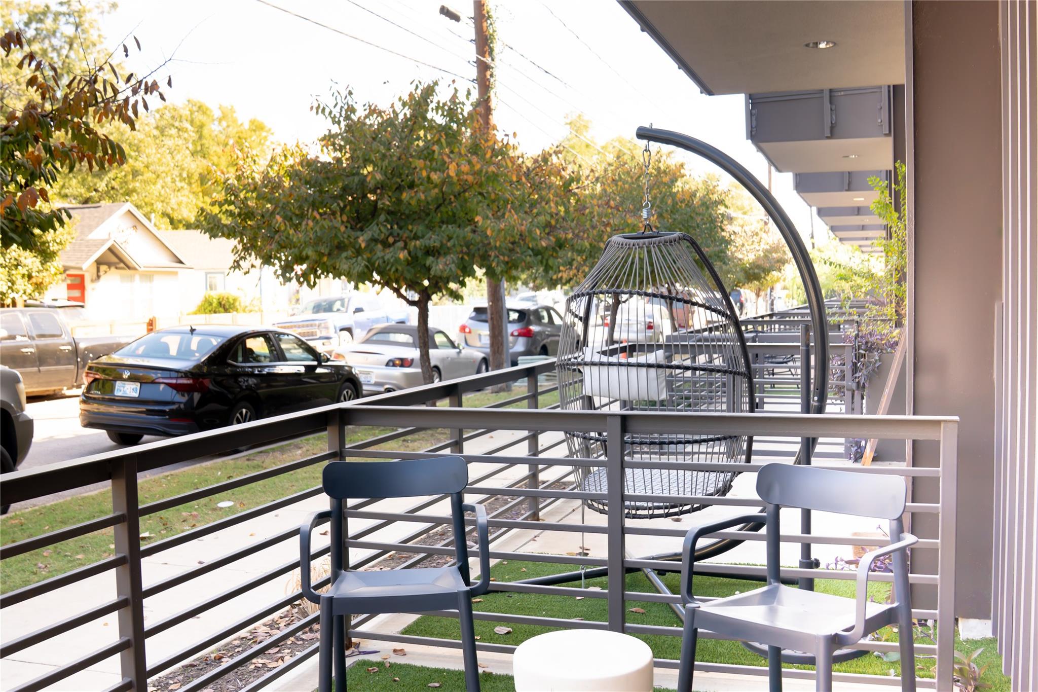 49 Navasota St # 102, Austin, TX 78702