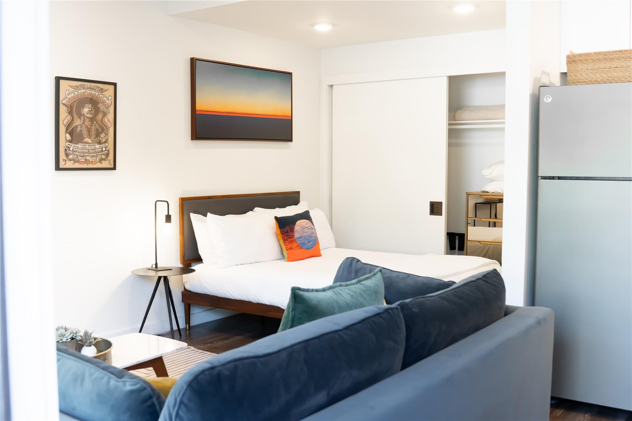 49 Navasota St # 102, Austin, TX 78702