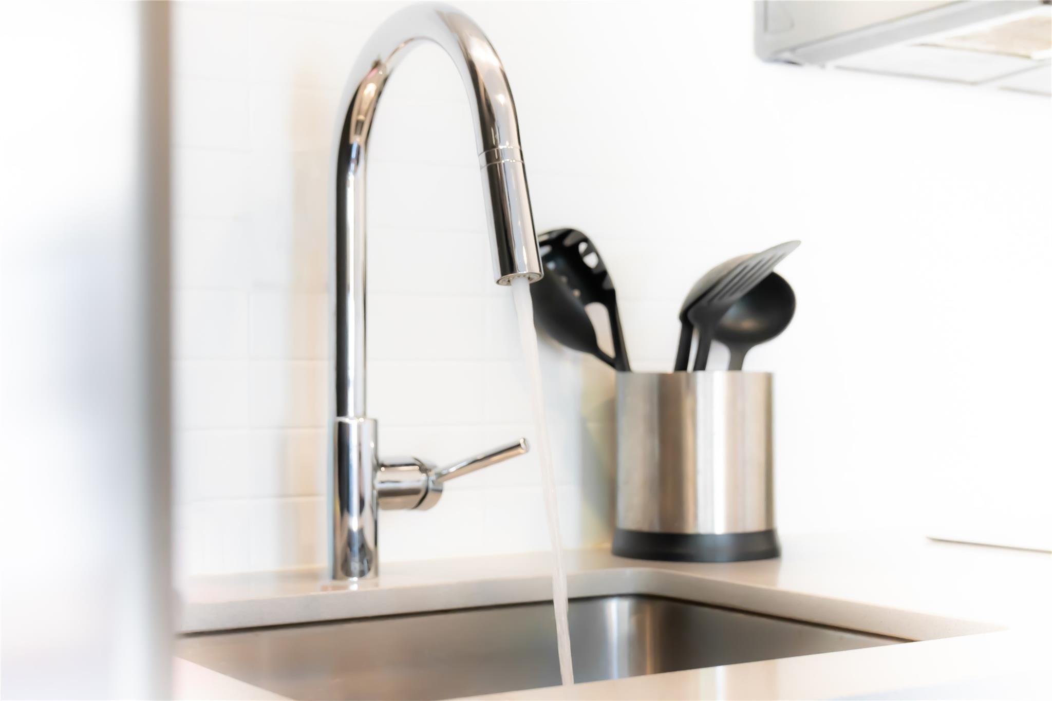 49 Navasota St # 102, Austin, TX 78702