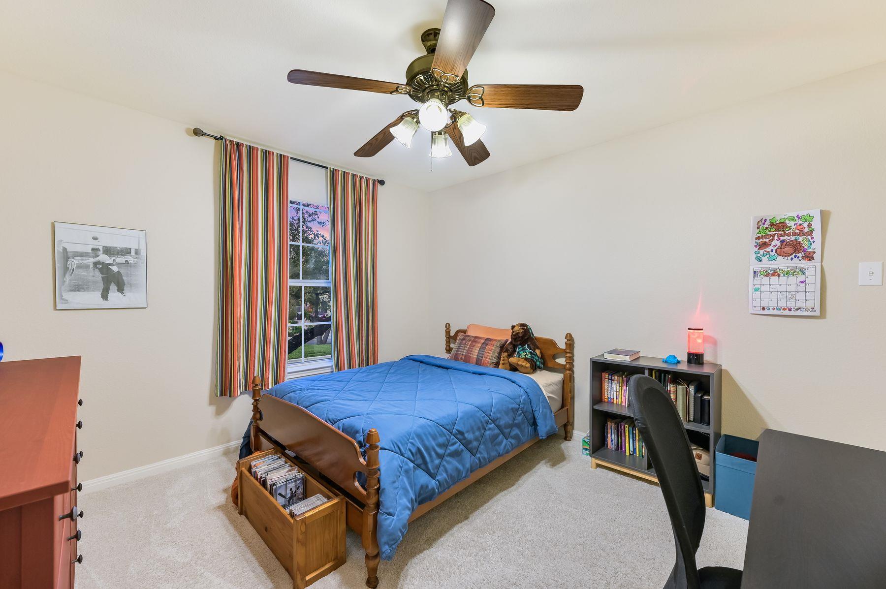 300 River Ridge Dr, Georgetown, TX 78628