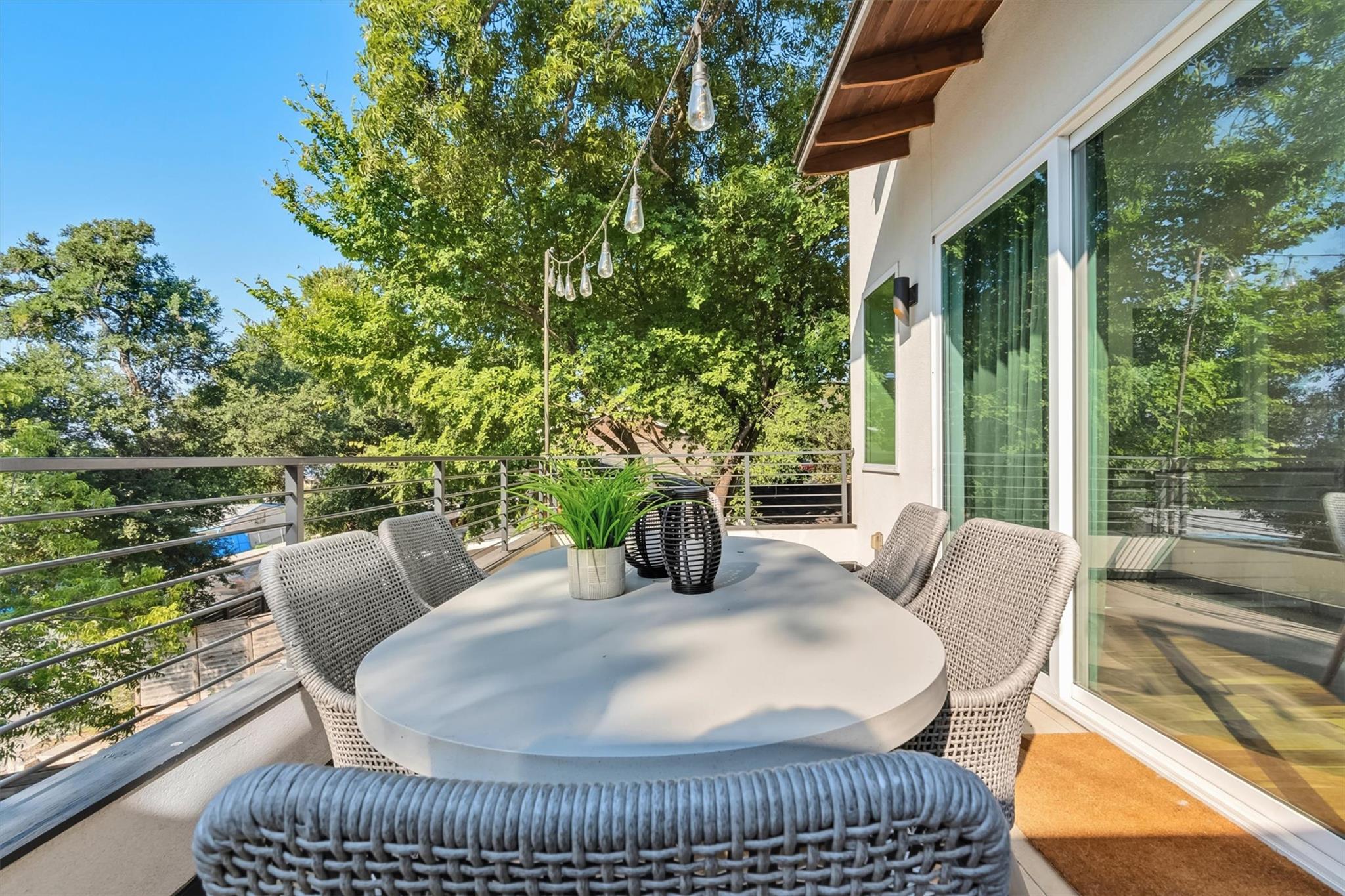 2712 Oak Springs Dr # A, Austin, TX 78702