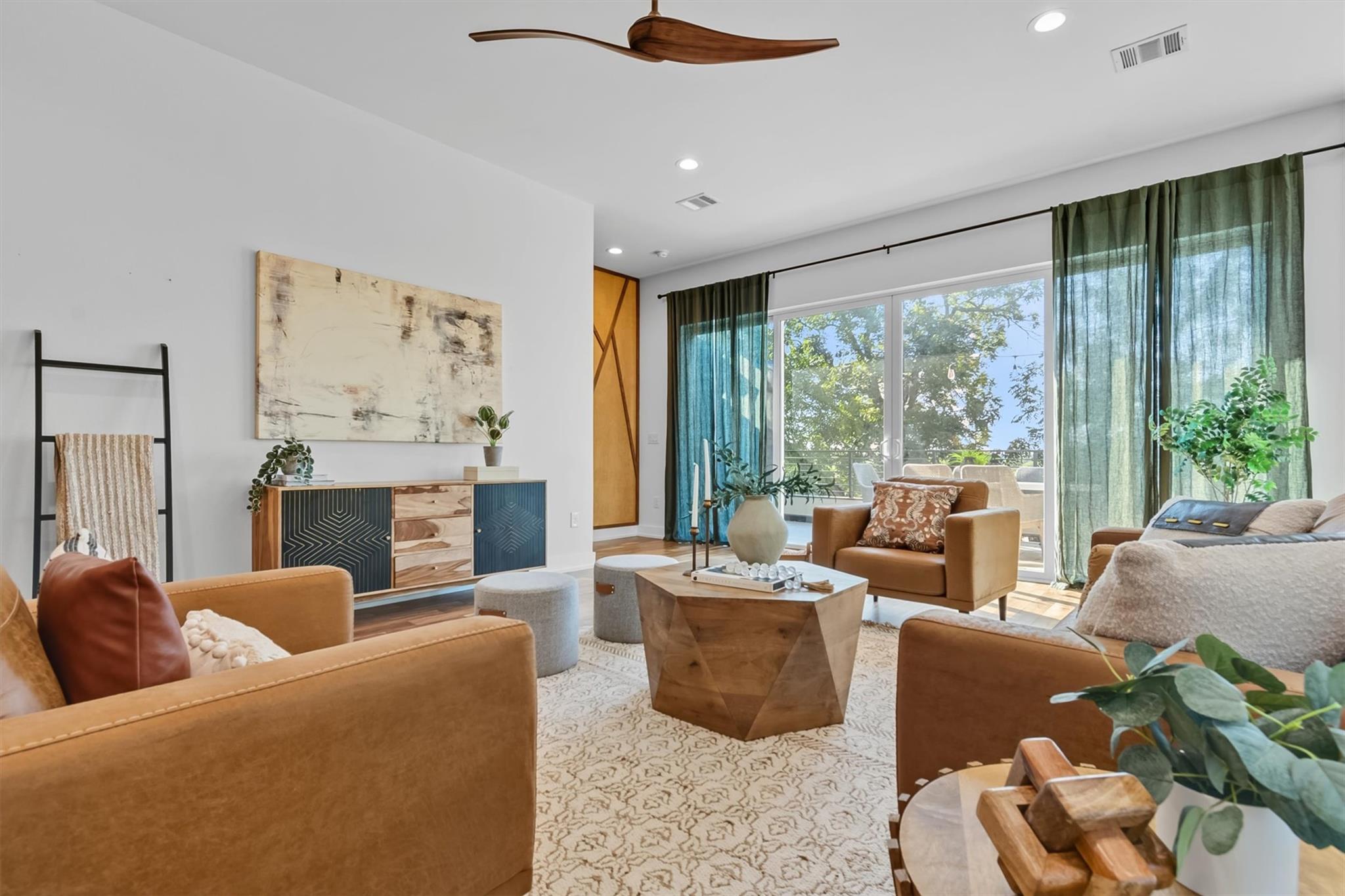 2712 Oak Springs Dr # A, Austin, TX 78702