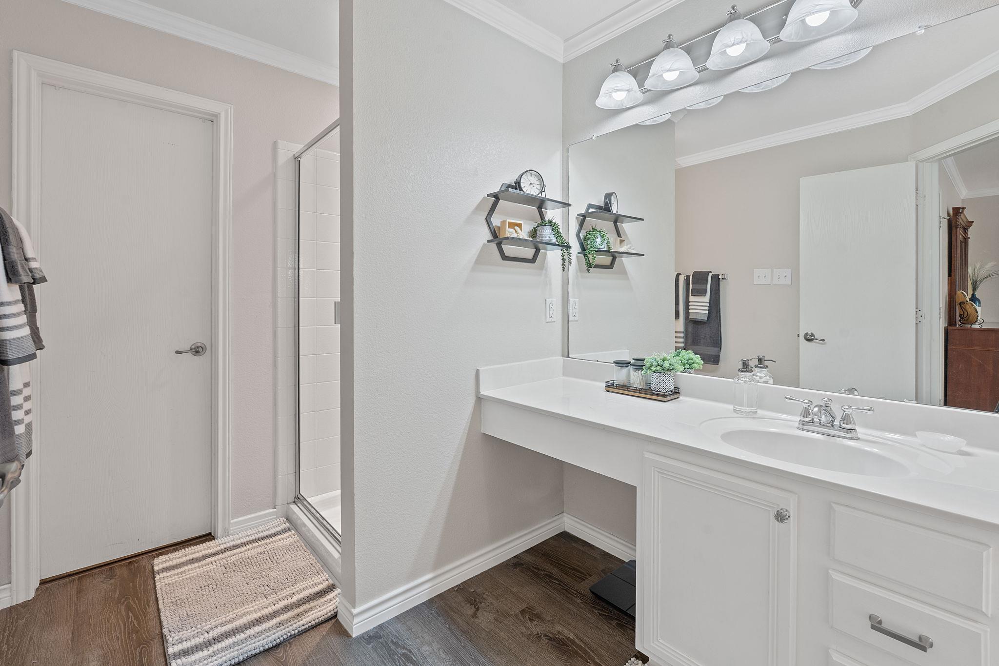 6621 Quinton Dr, Austin, TX 78747