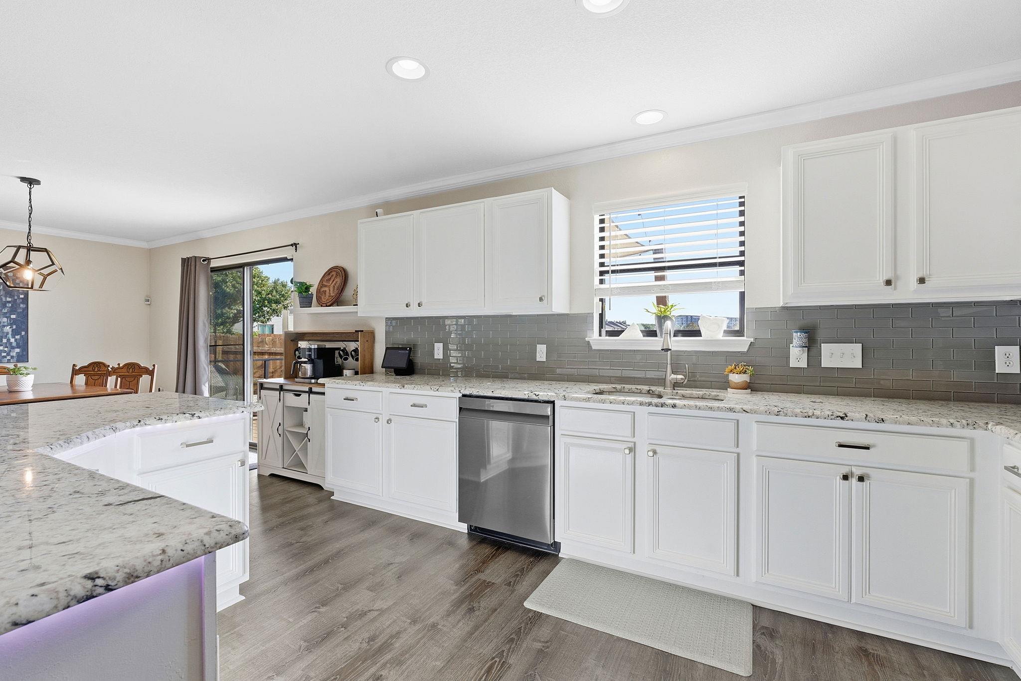 6621 Quinton Dr, Austin, TX 78747