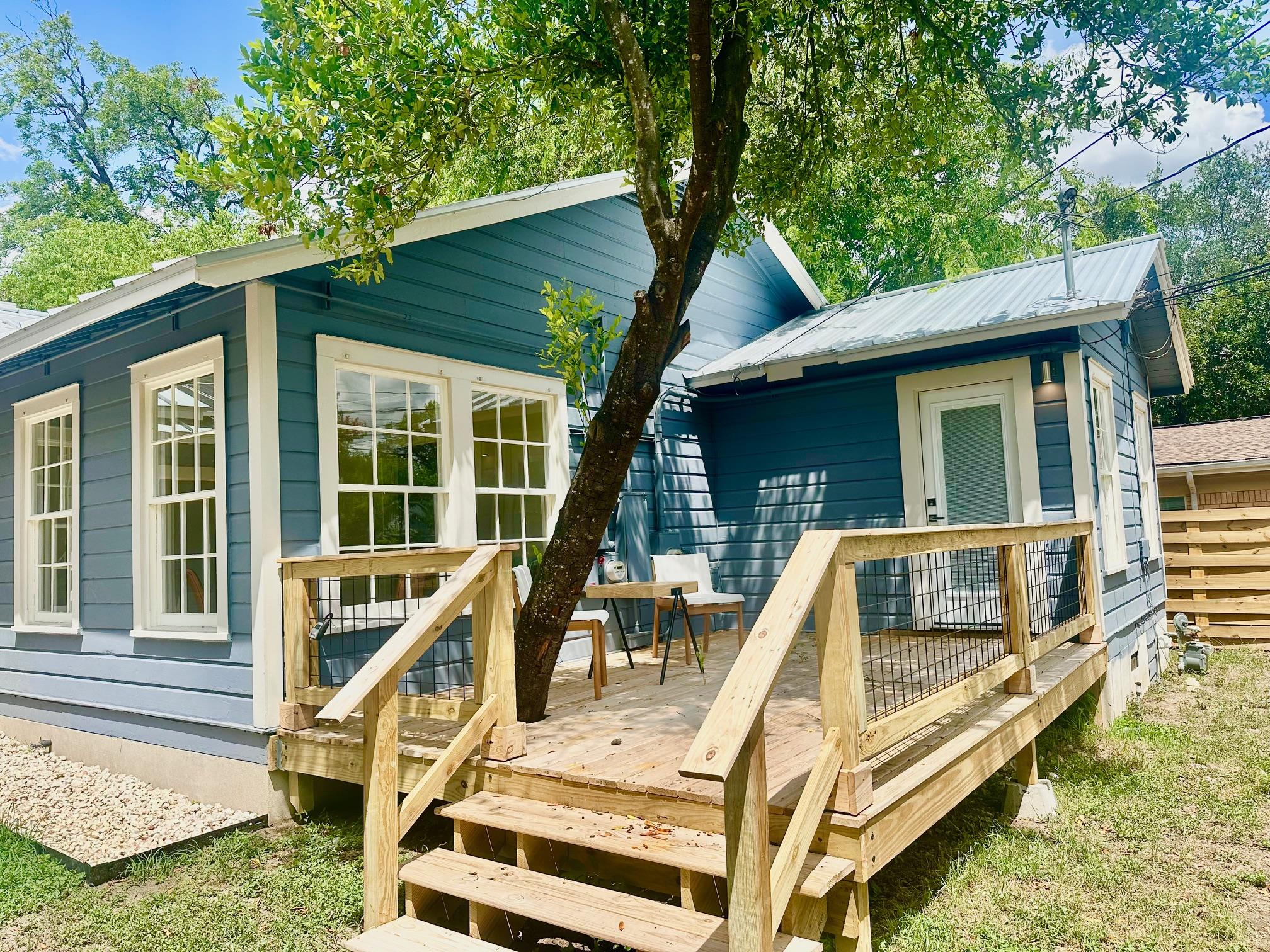 4406 Airport Blvd, Austin, TX 78722