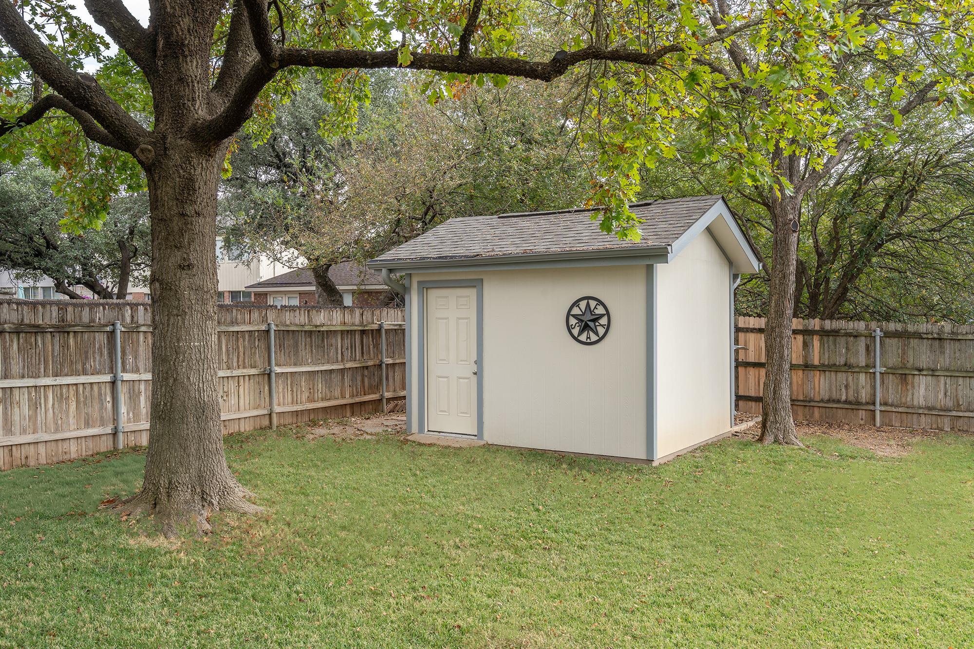 3812 Tailfeather Dr, Round Rock, TX 78681