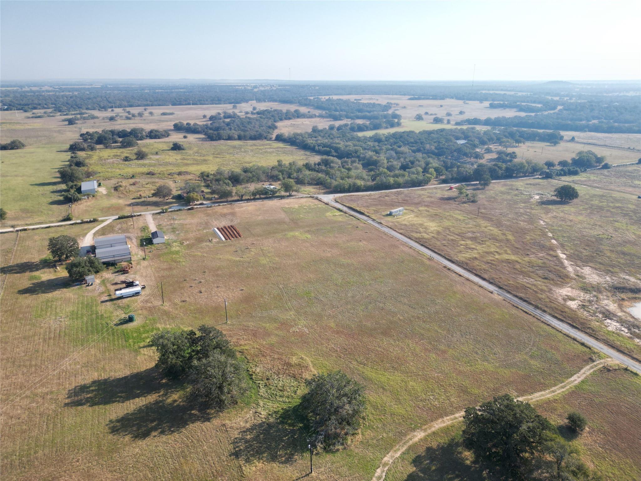 439 Arrow Ln, Luling, TX 78648