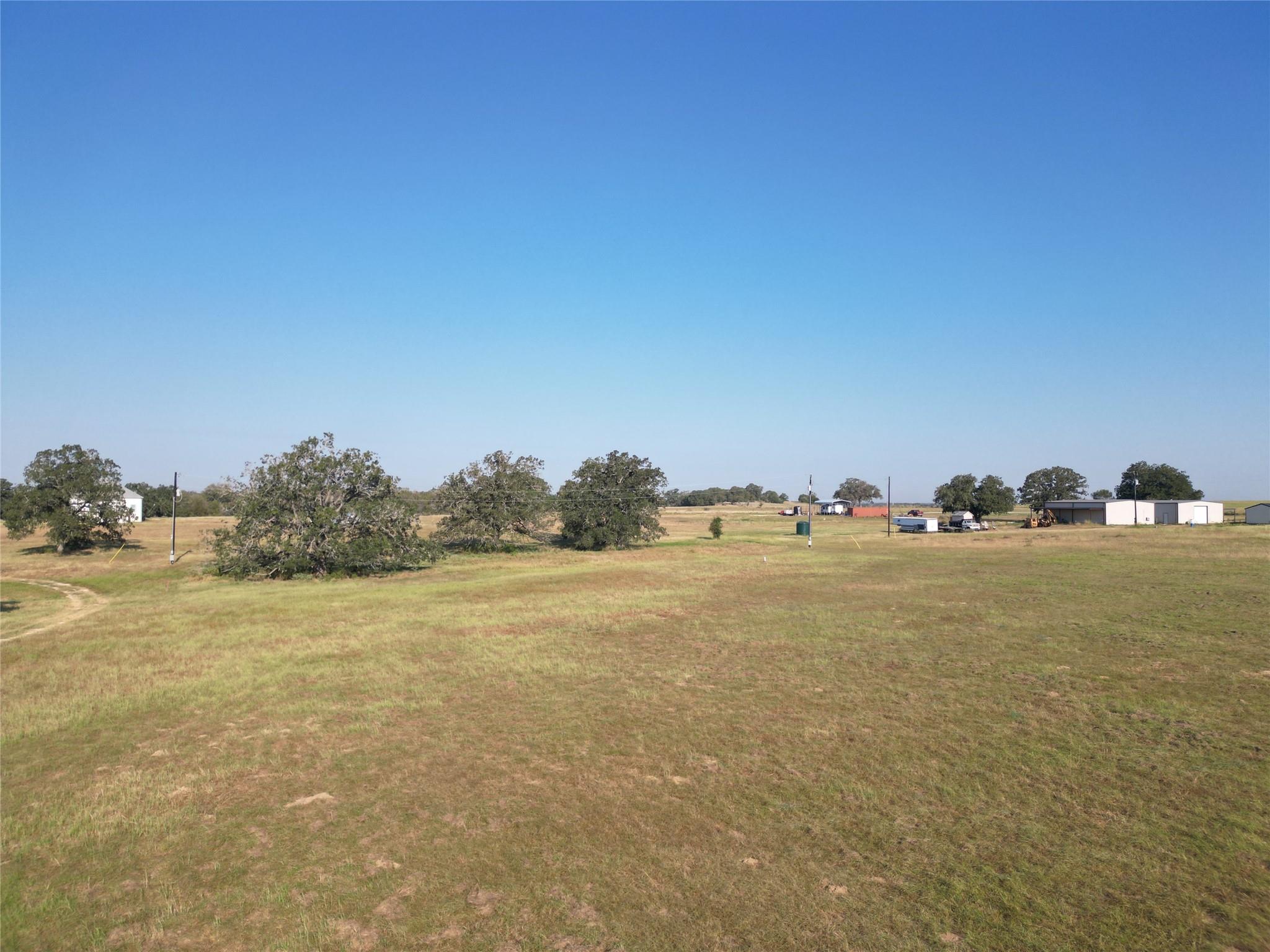 439 Arrow Ln, Luling, TX 78648
