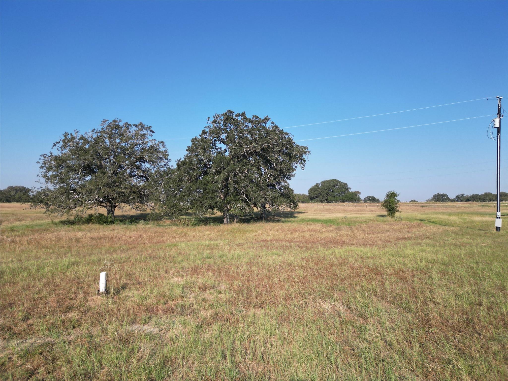 439 Arrow Ln, Luling, TX 78648