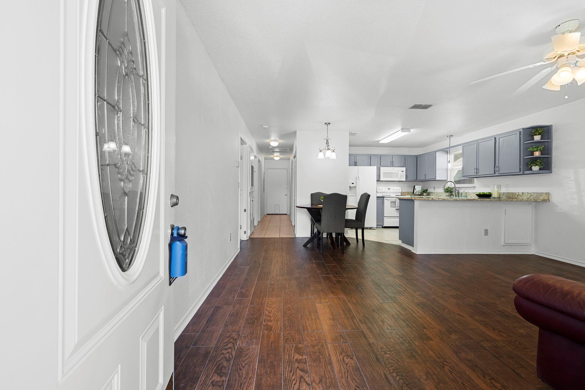 121 S Plant Ave Ave # APT 102, Boerne, TX 78006