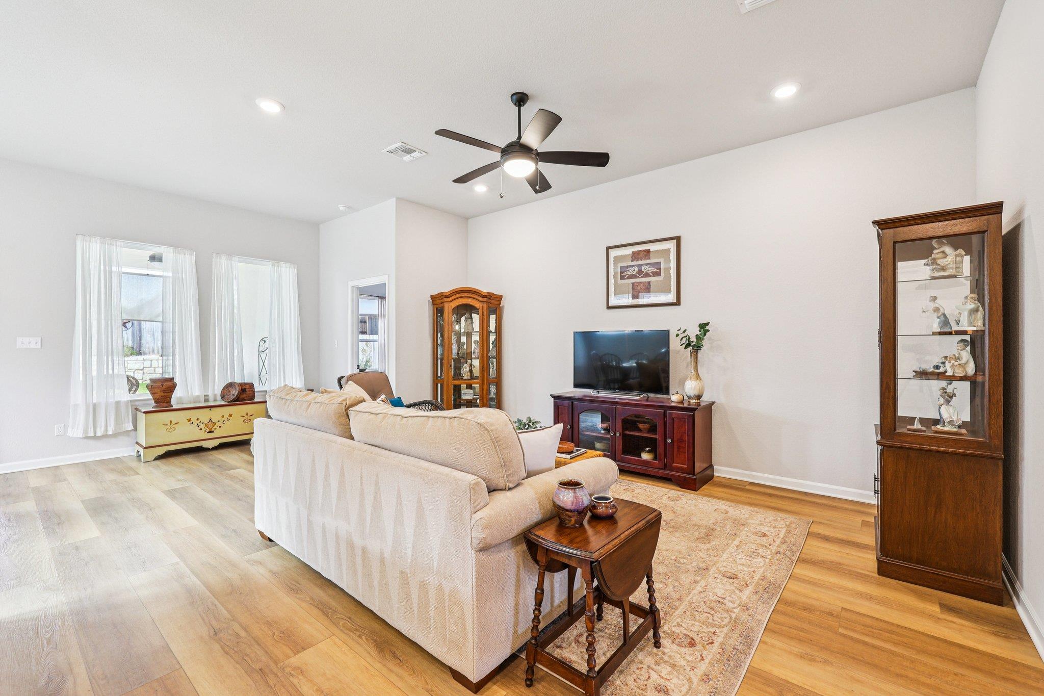 118 Cibolo Creek Loop, Bastrop, TX 78602