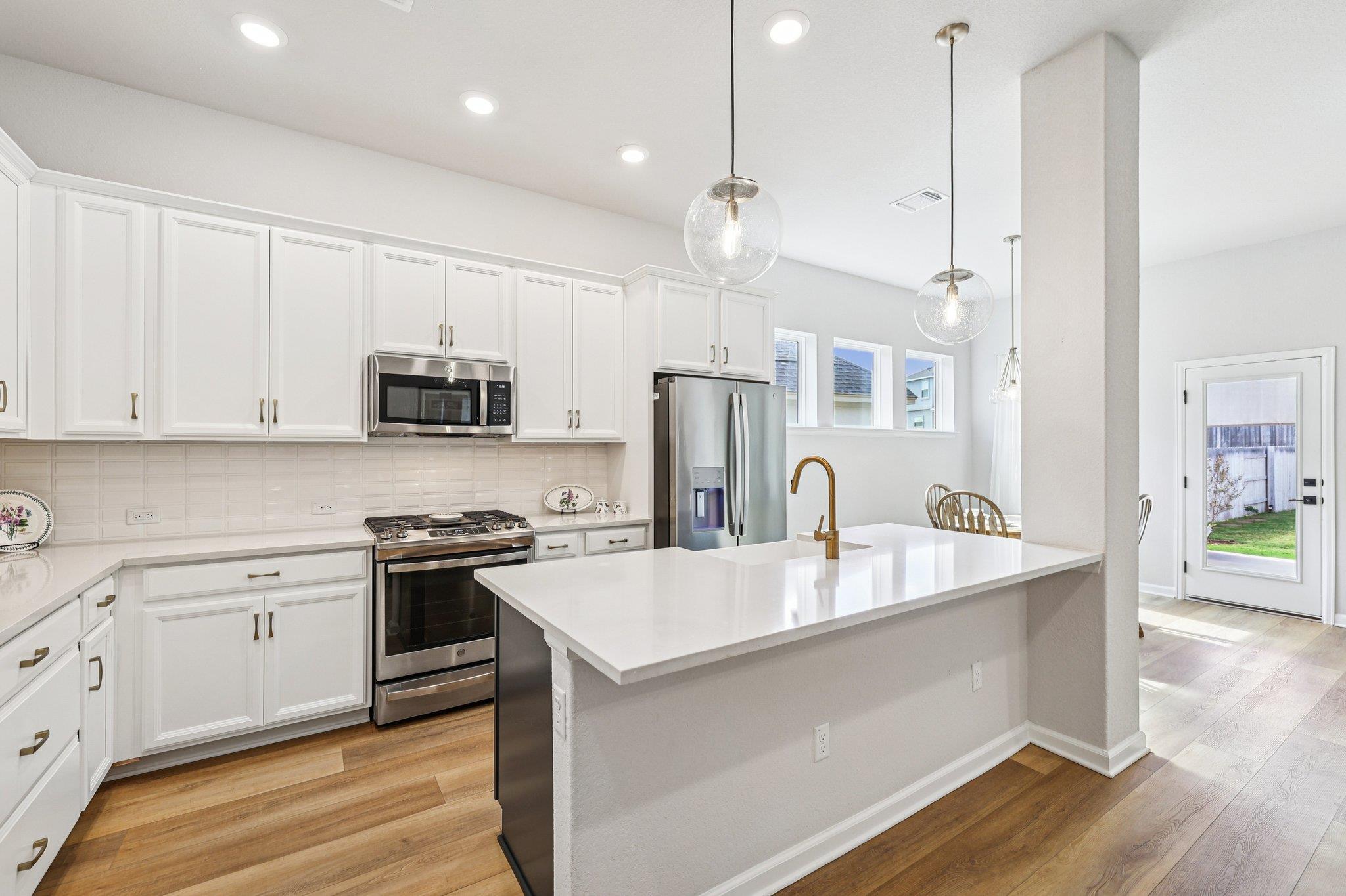 118 Cibolo Creek Loop, Bastrop, TX 78602