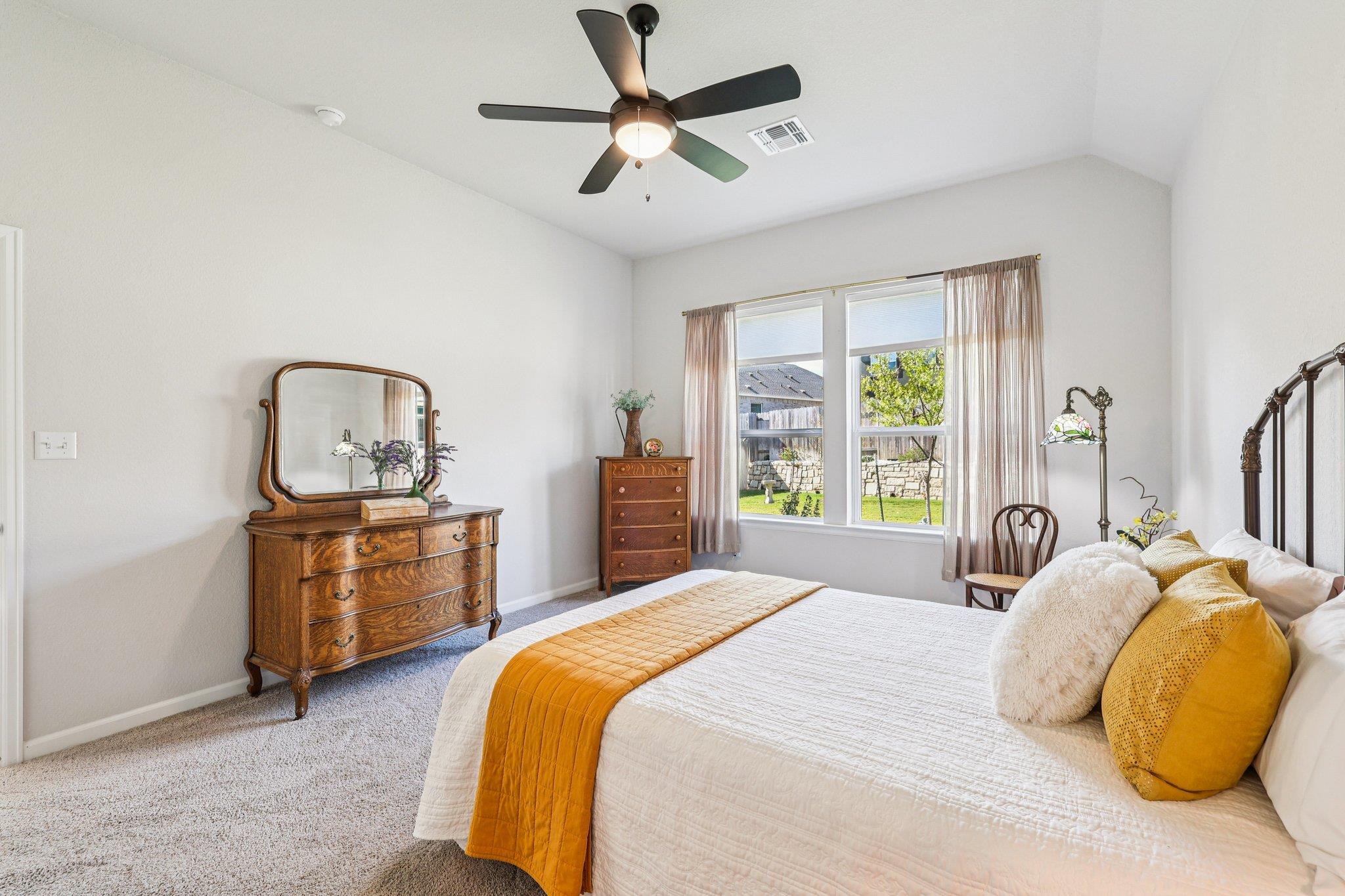 118 Cibolo Creek Loop, Bastrop, TX 78602