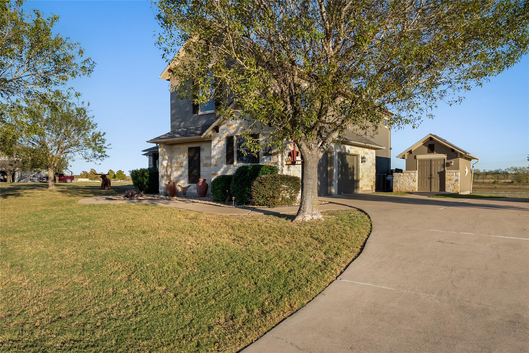 12509 Aquaplex Dr, Buda, TX 78610