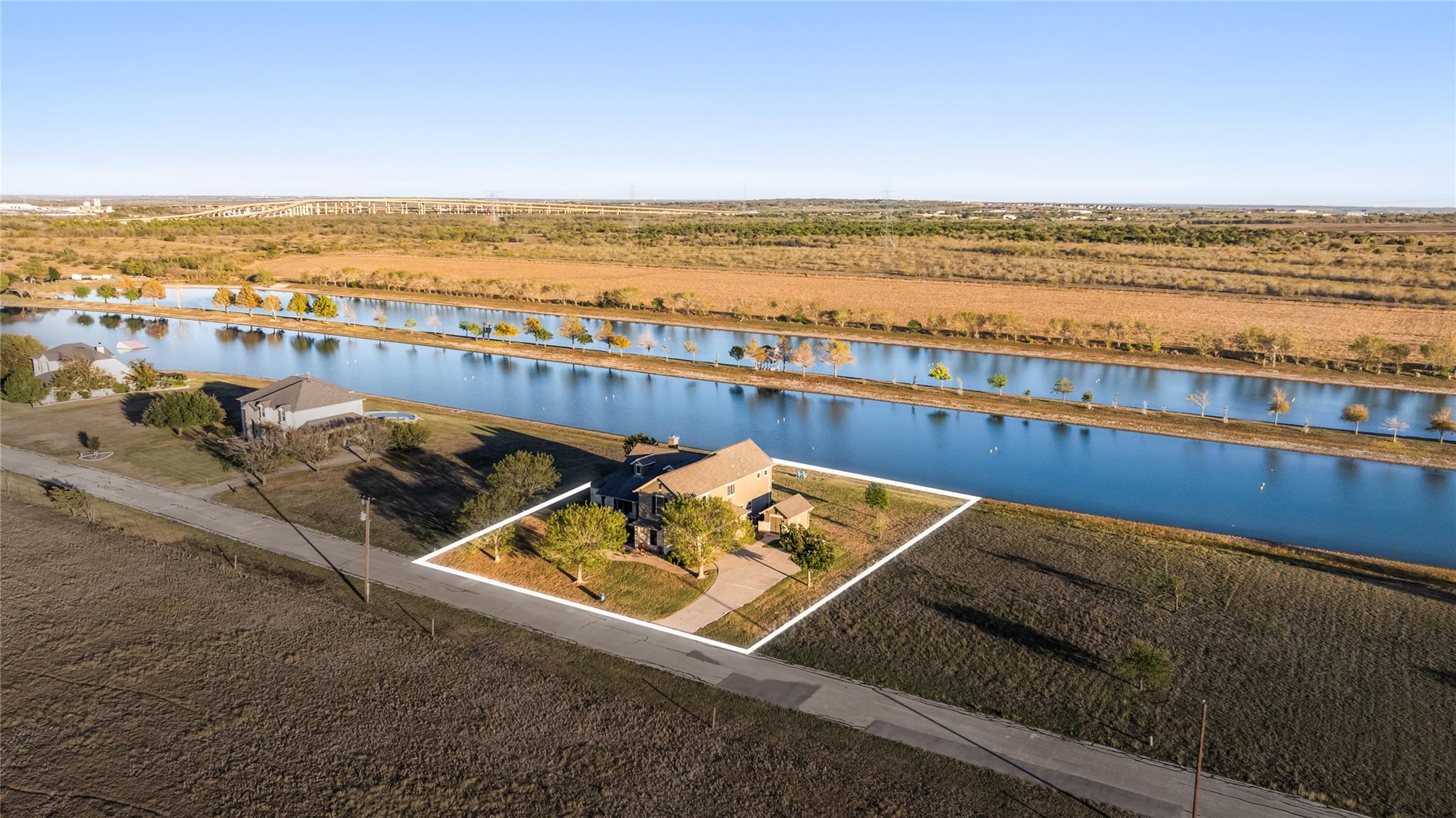 12509 Aquaplex Dr, Buda, TX 78610