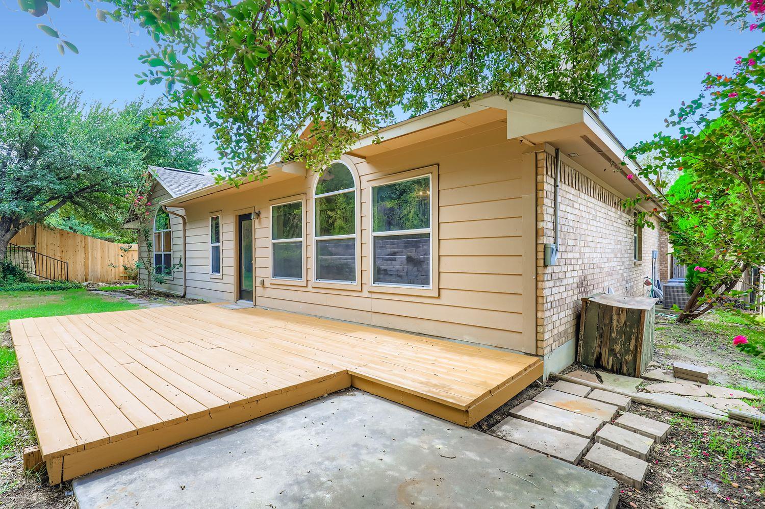 1127 Winding Creek Pl, Round Rock, TX 78665