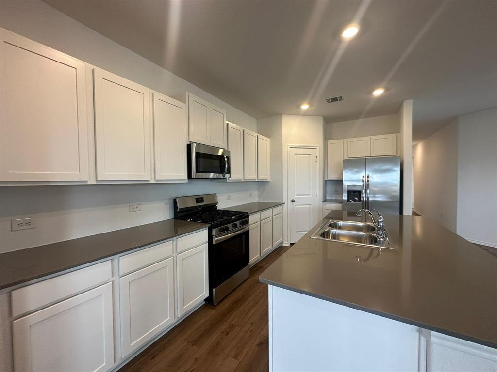 121 Seminole Dr, San Marcos, TX 78666