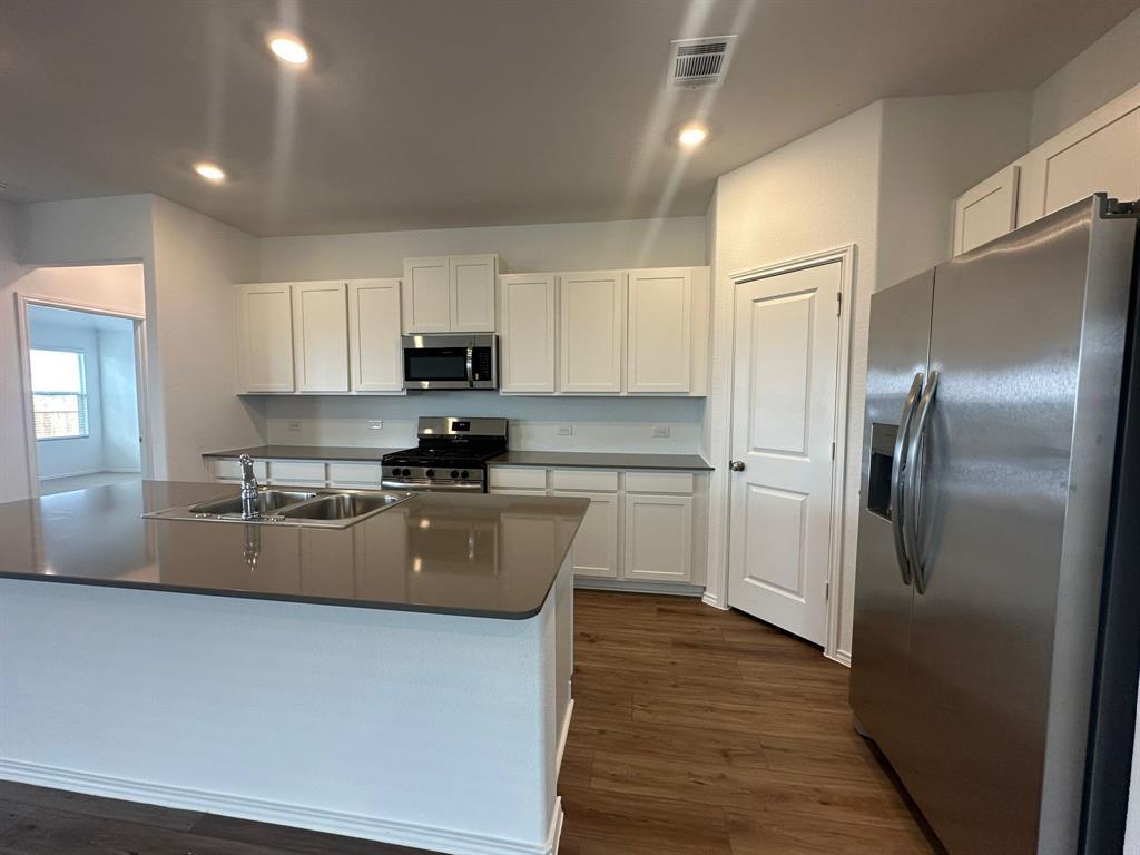 121 Seminole Dr, San Marcos, TX 78666