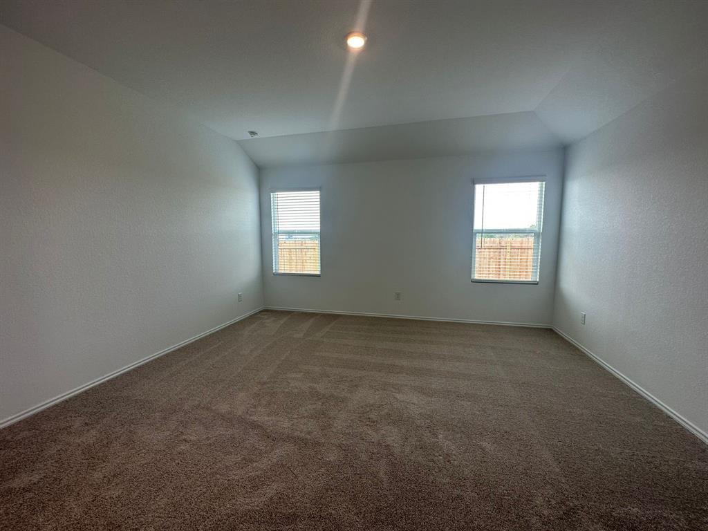 121 Seminole Dr, San Marcos, TX 78666