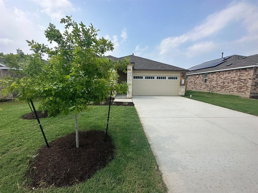 121 Seminole Dr, San Marcos, TX 78666