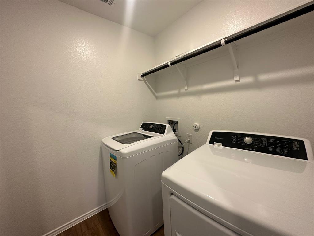 121 Seminole Dr, San Marcos, TX 78666