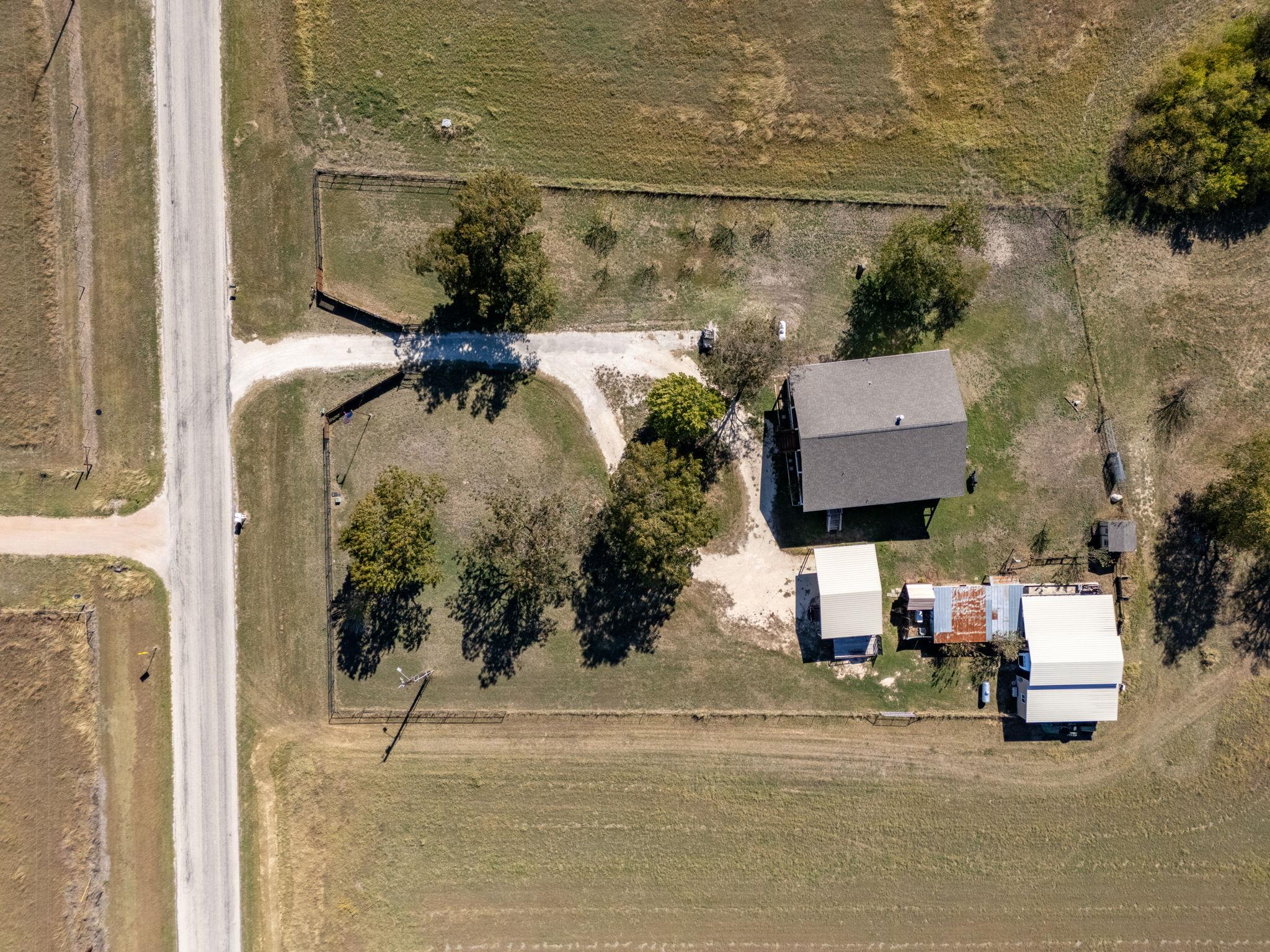 1150 County Road 432, Taylor, TX 76574