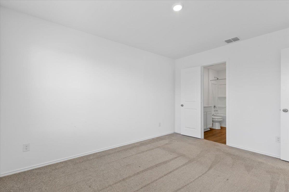 210 Chapel Beck Dr, Kyle, TX 78640