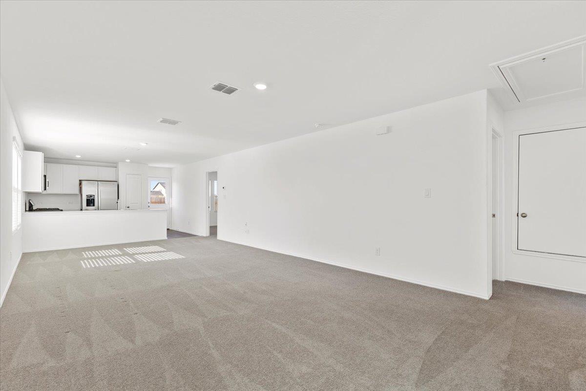 210 Chapel Beck Dr, Kyle, TX 78640