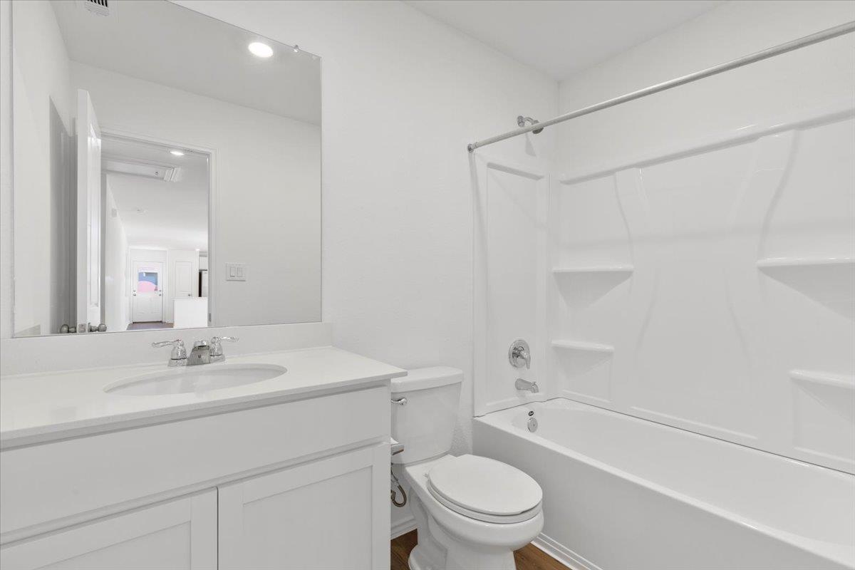 210 Chapel Beck Dr, Kyle, TX 78640